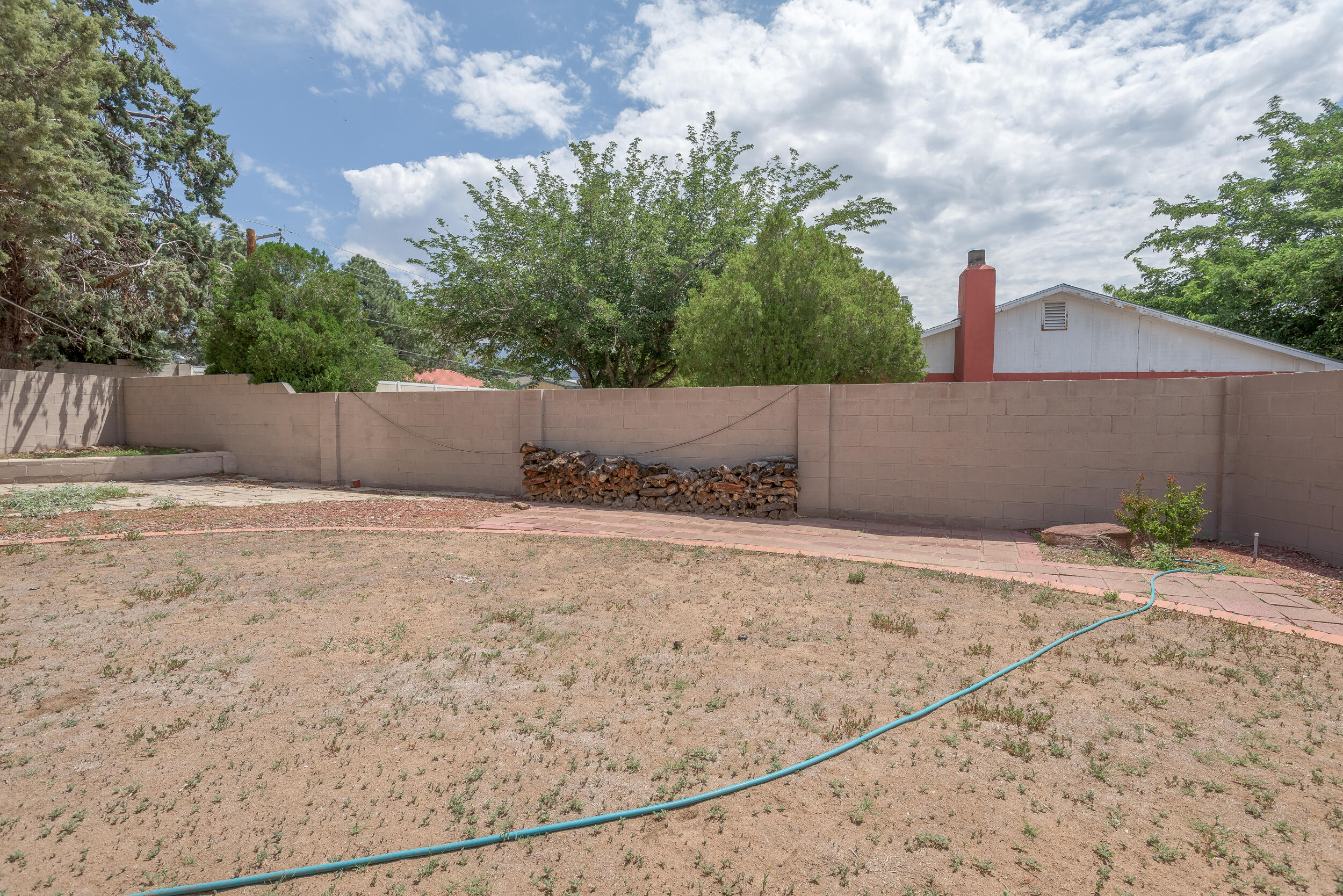 7037 PRAIRIE Court NE