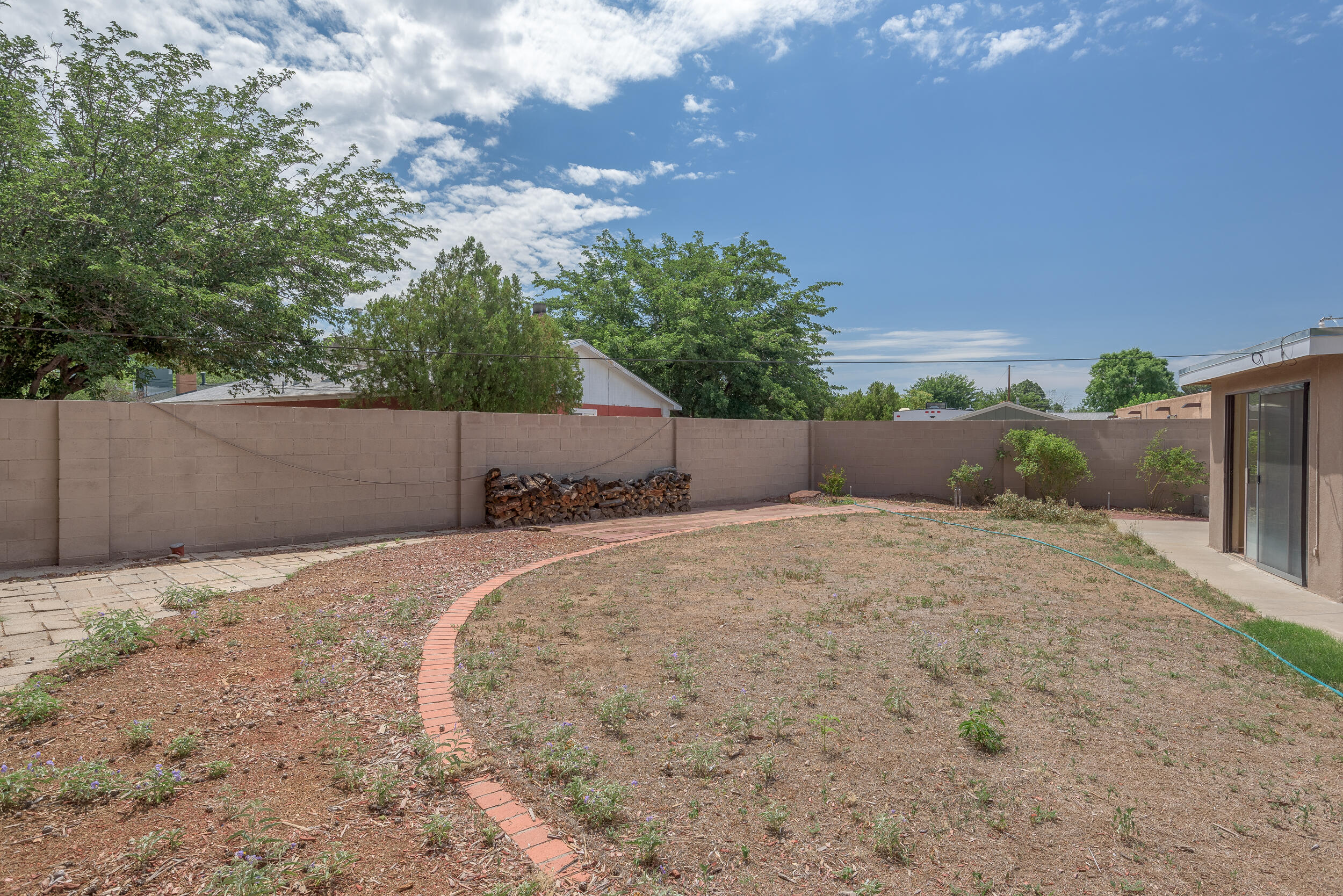7037 PRAIRIE Court NE