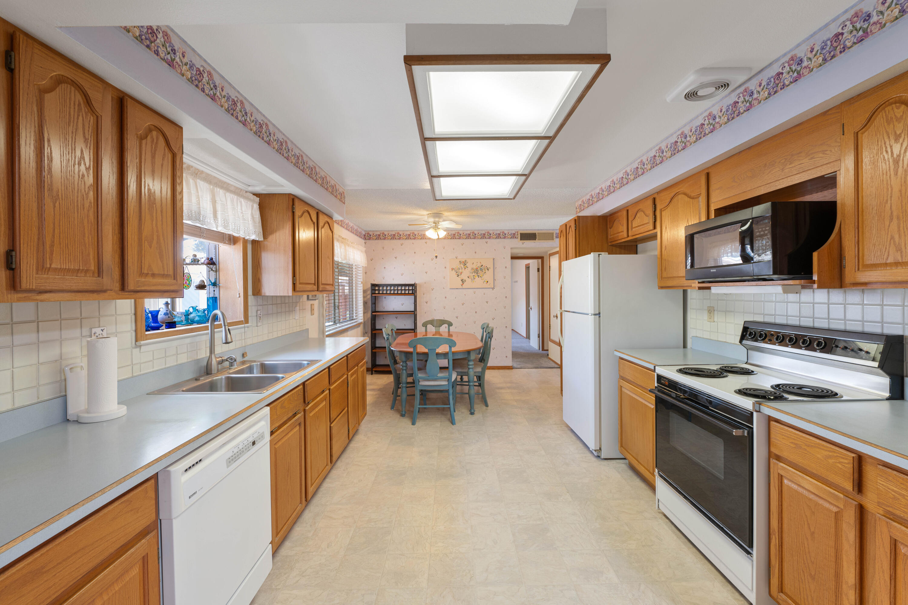 3400 BLACK HILLS Road NE