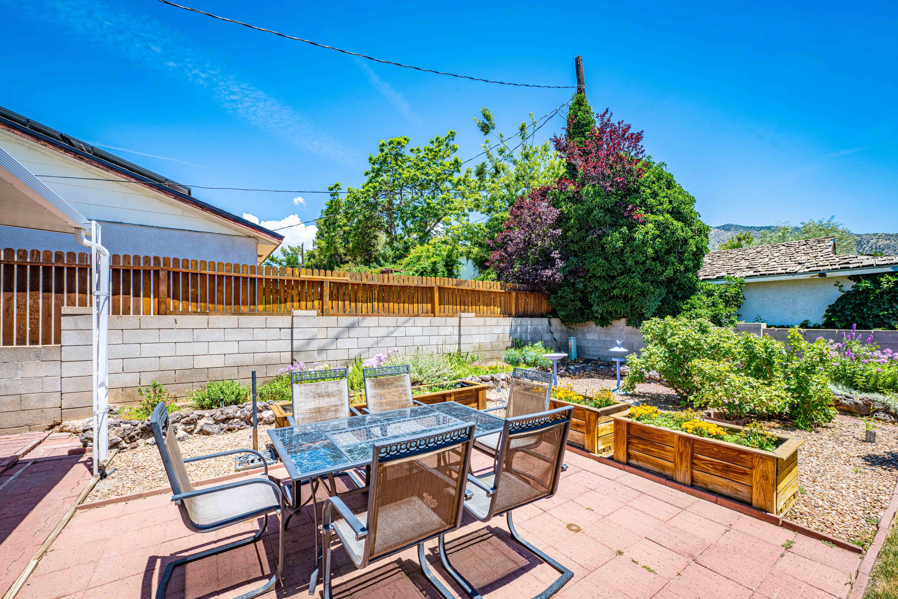 3400 BLACK HILLS Road NE