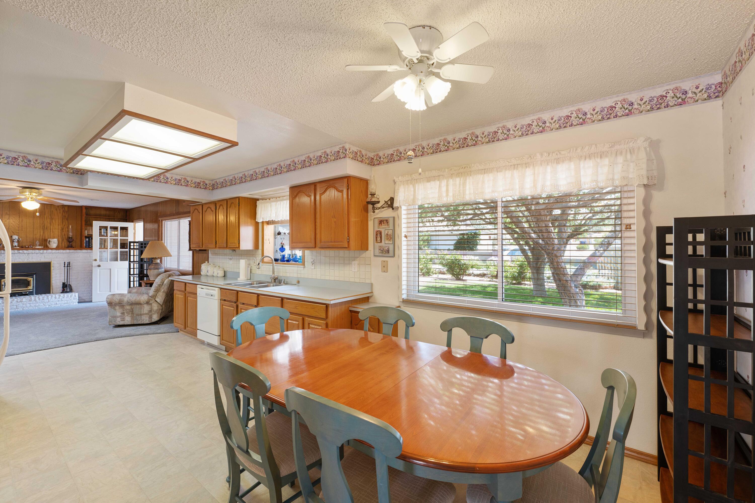 3400 BLACK HILLS Road NE
