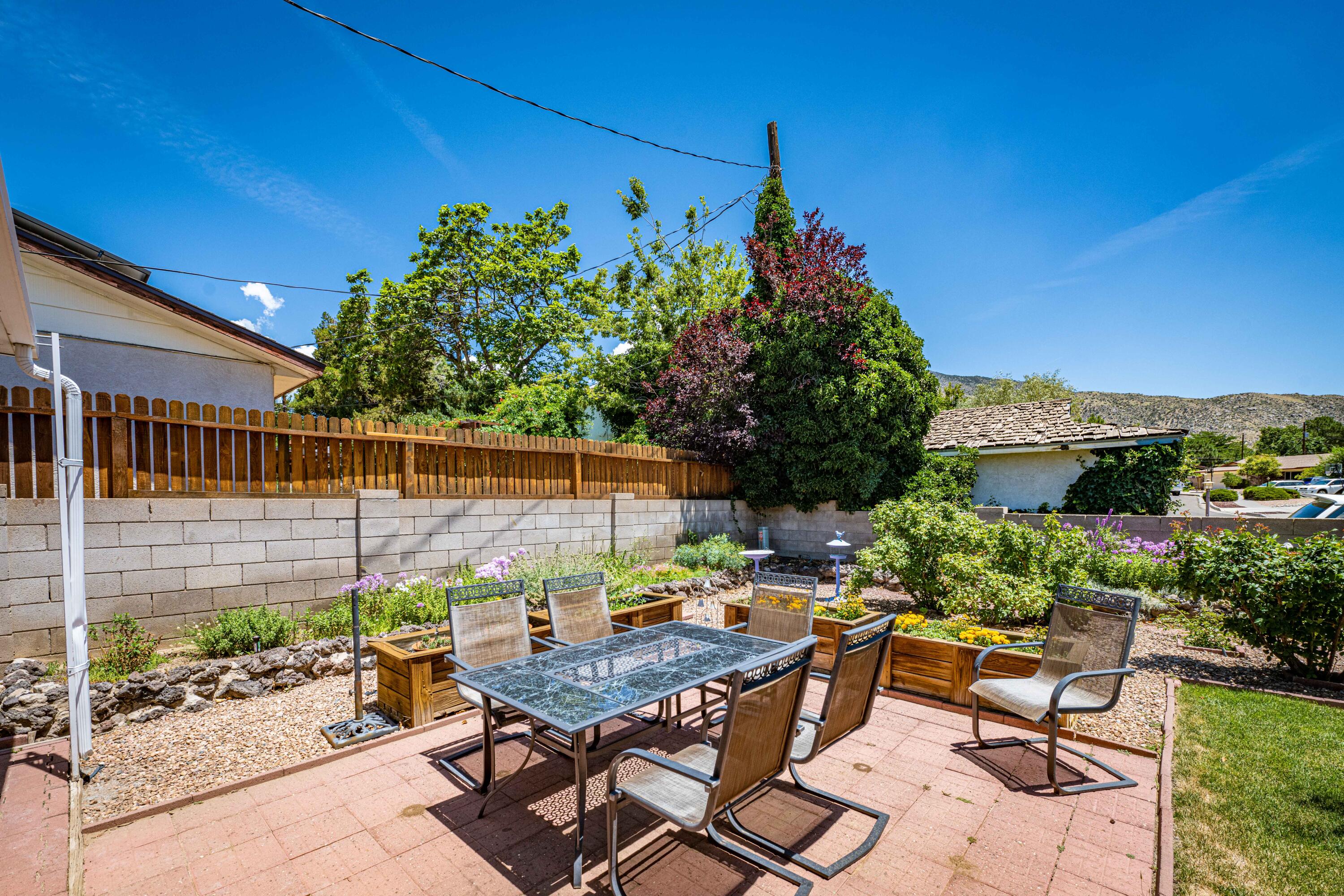 3400 BLACK HILLS Road NE