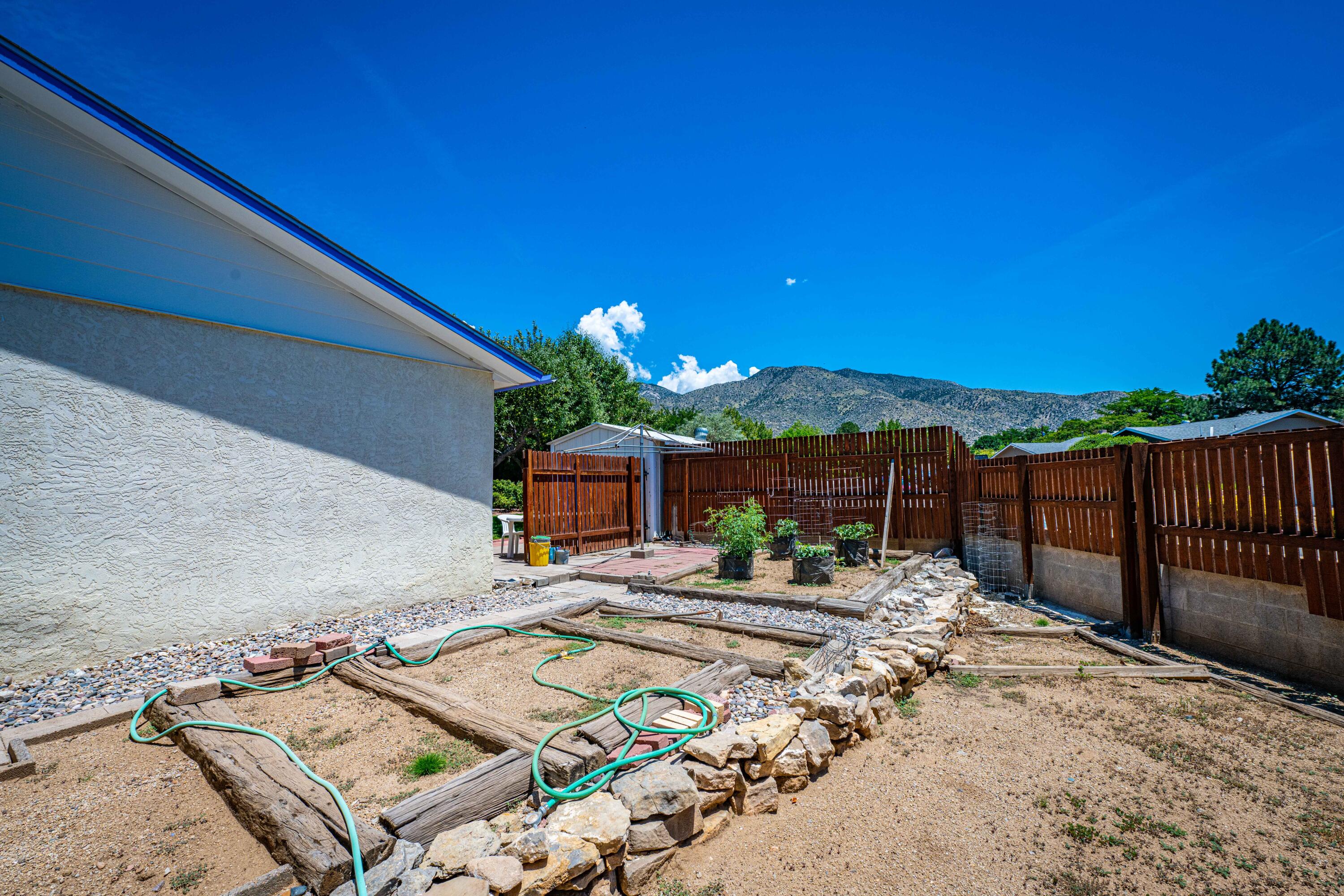 3400 BLACK HILLS Road NE
