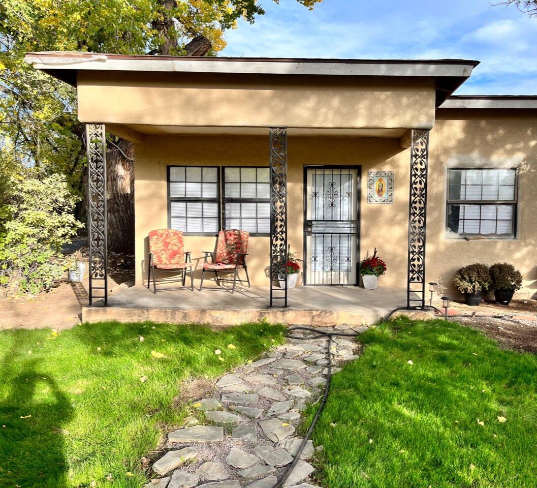 6996 Corrales Road
