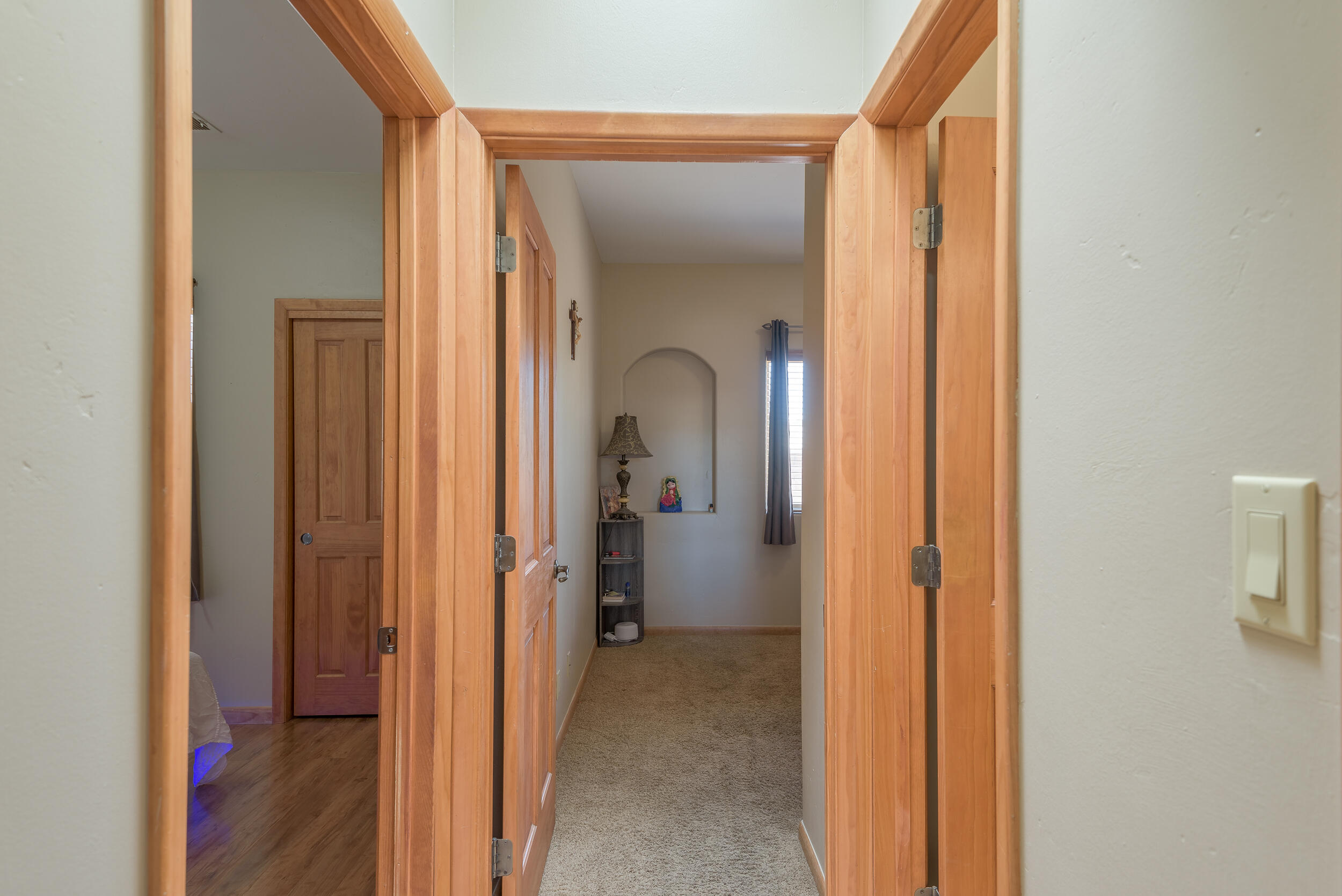 824 MONTERREY Road NE