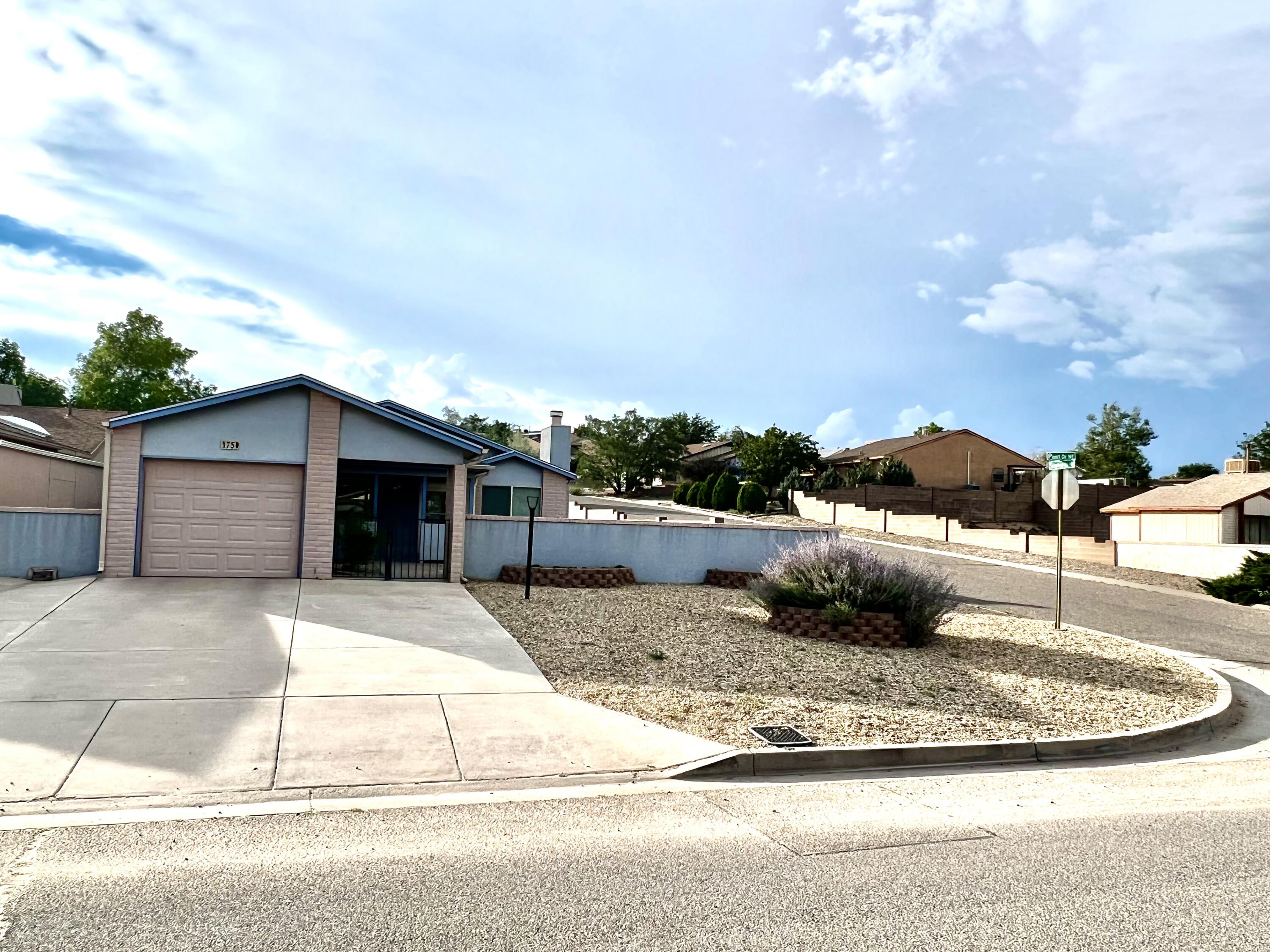 175 Pearl Drive NE