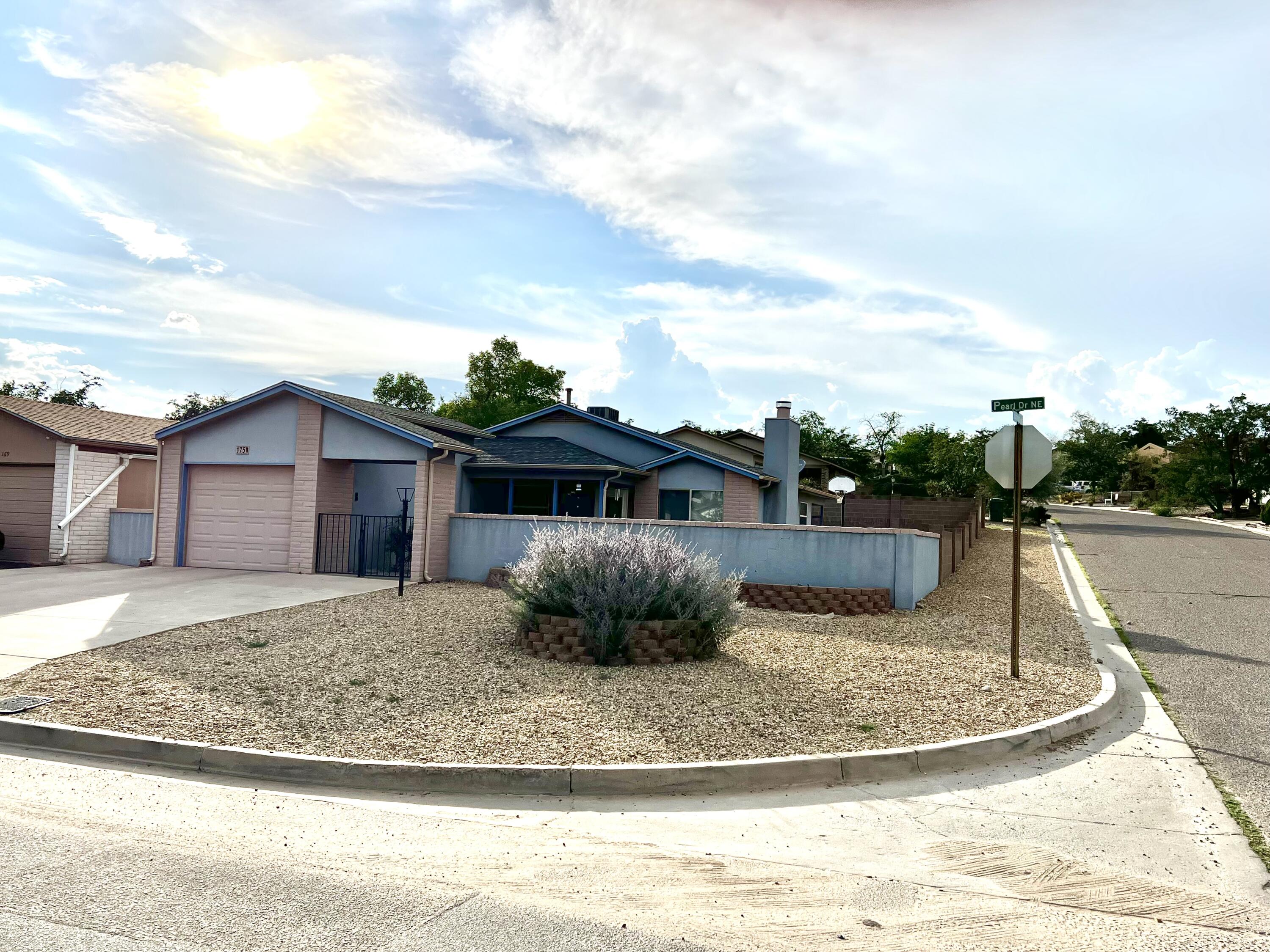 175 Pearl Drive NE