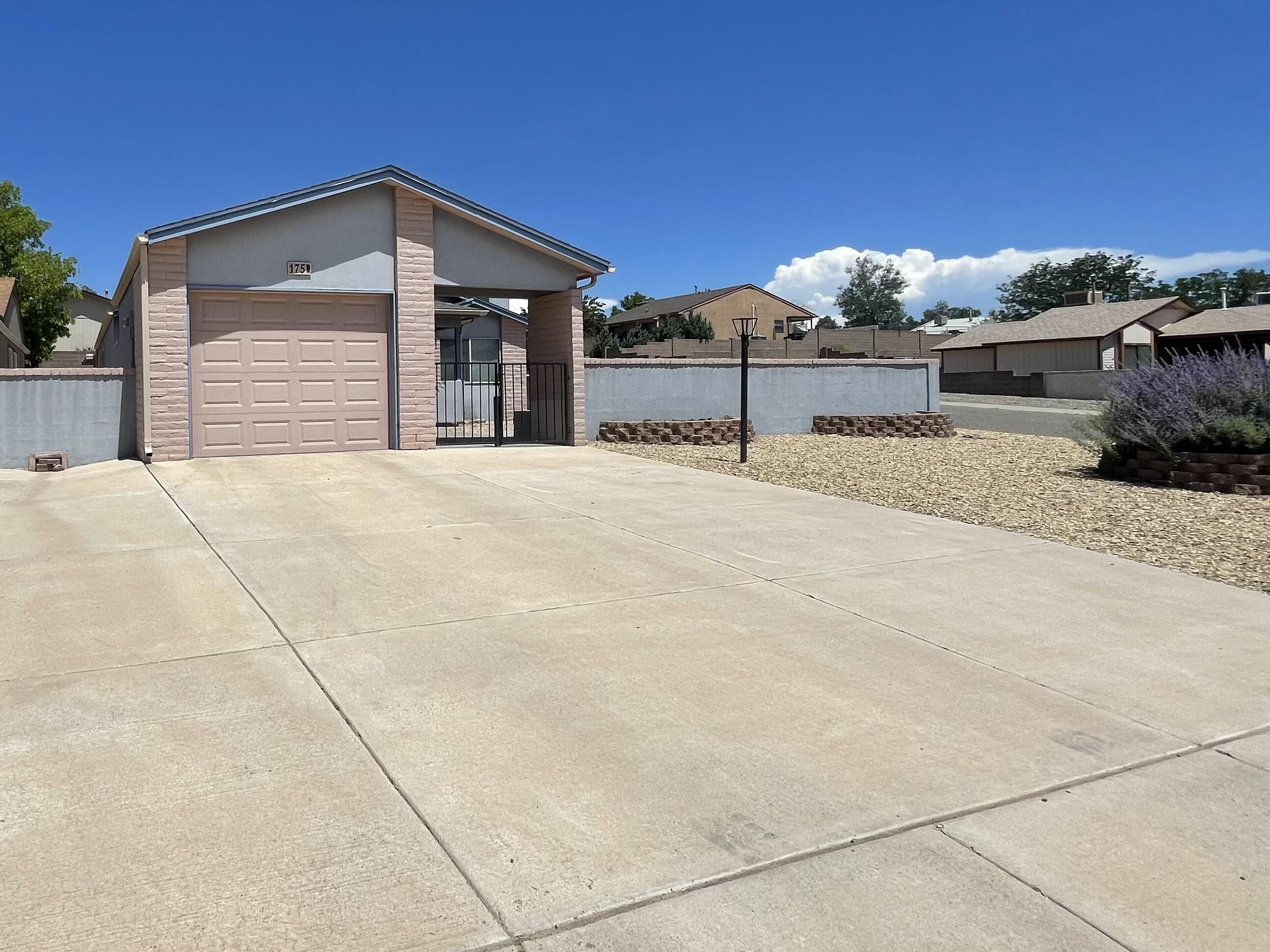 175 Pearl Drive NE