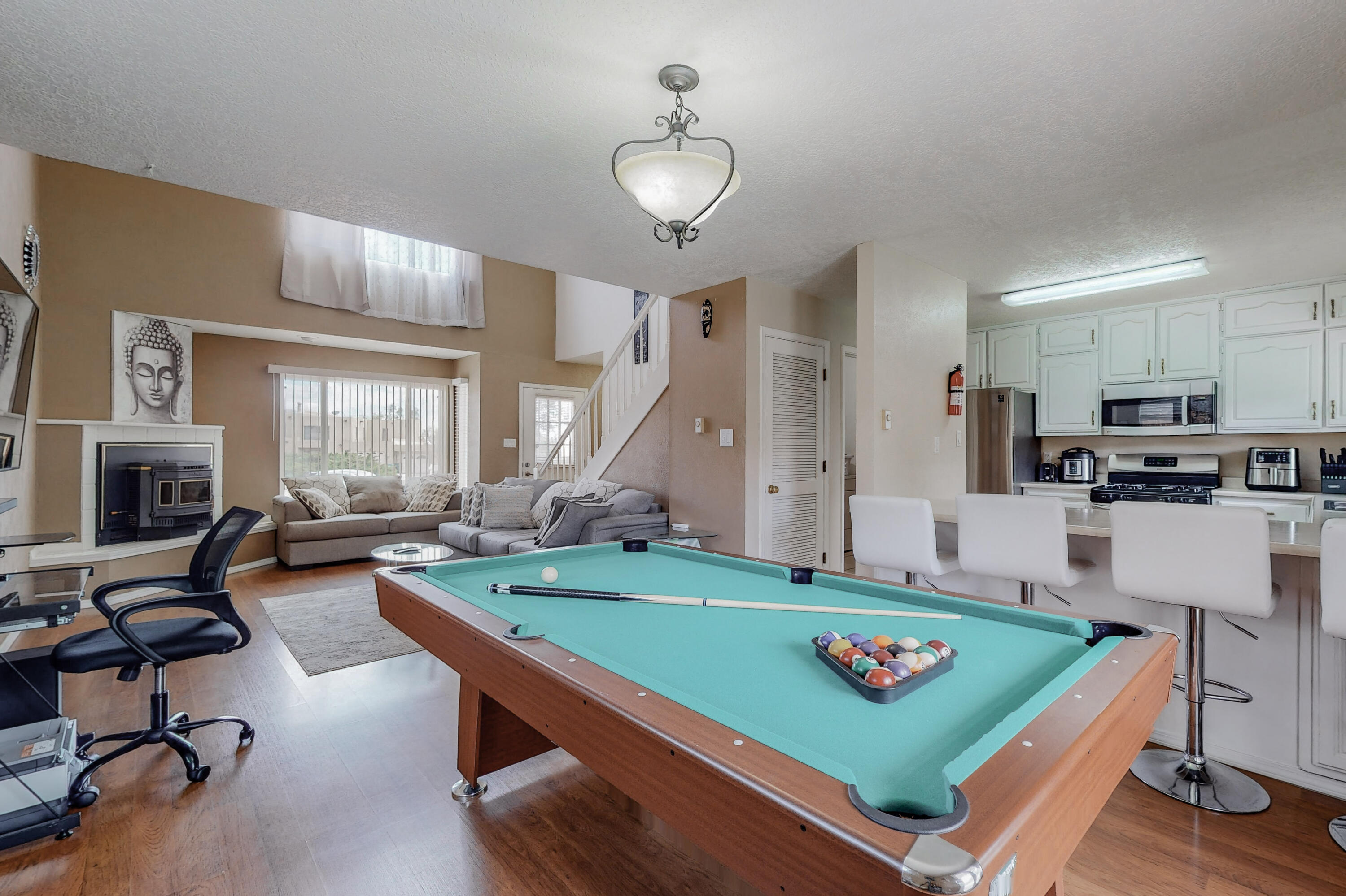 120 LINDA VIEW Court NE