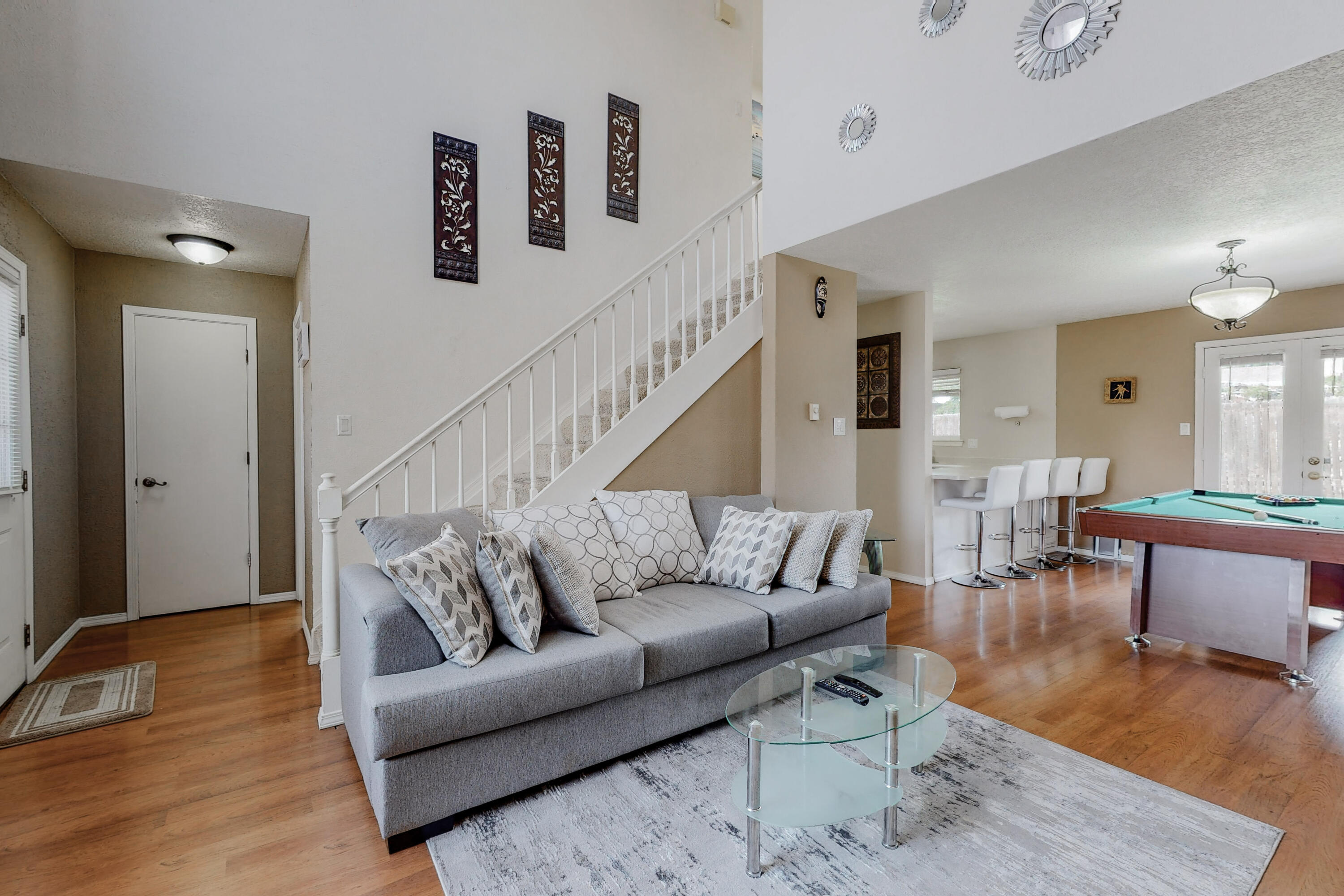 120 LINDA VIEW Court NE