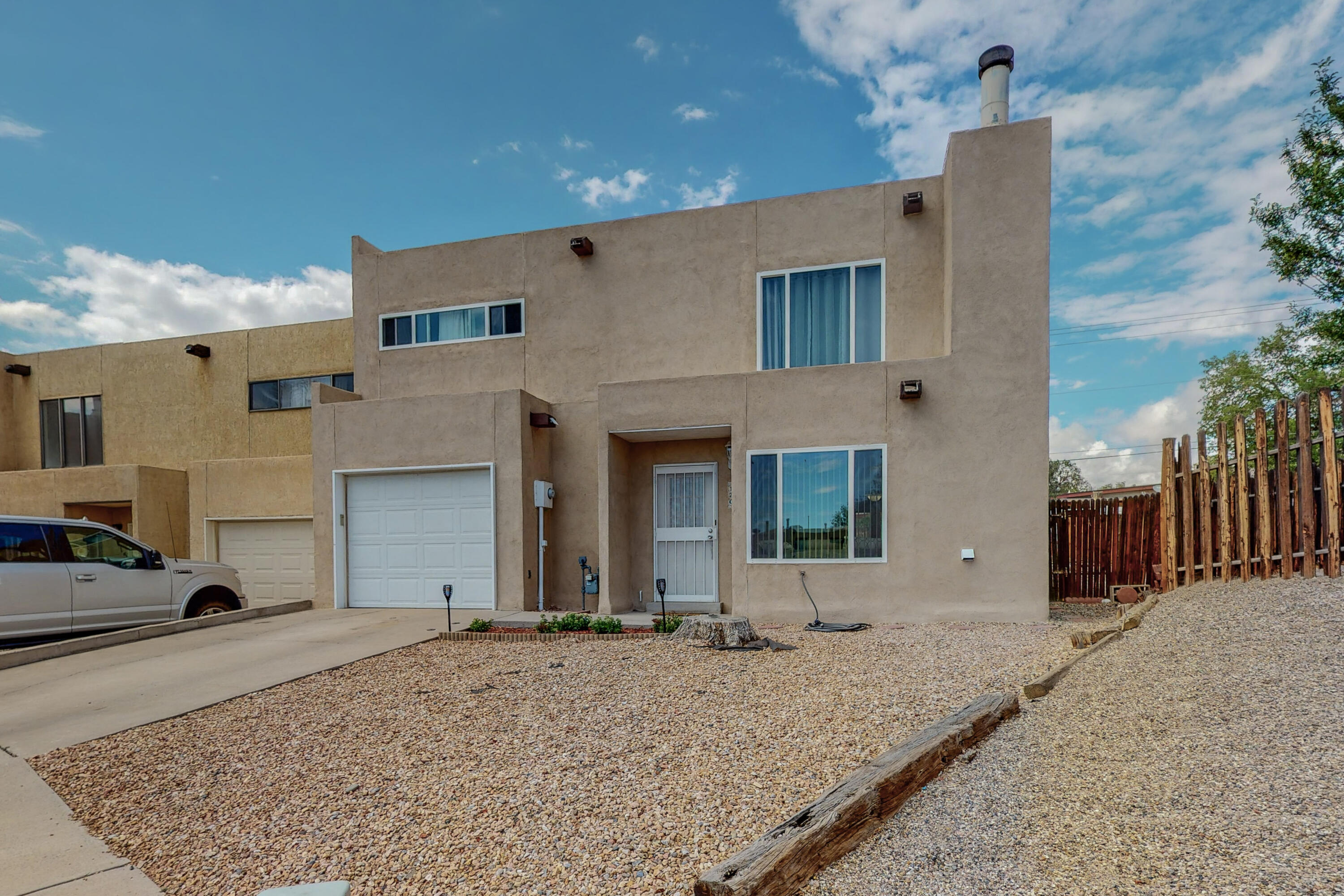 120 LINDA VIEW Court NE