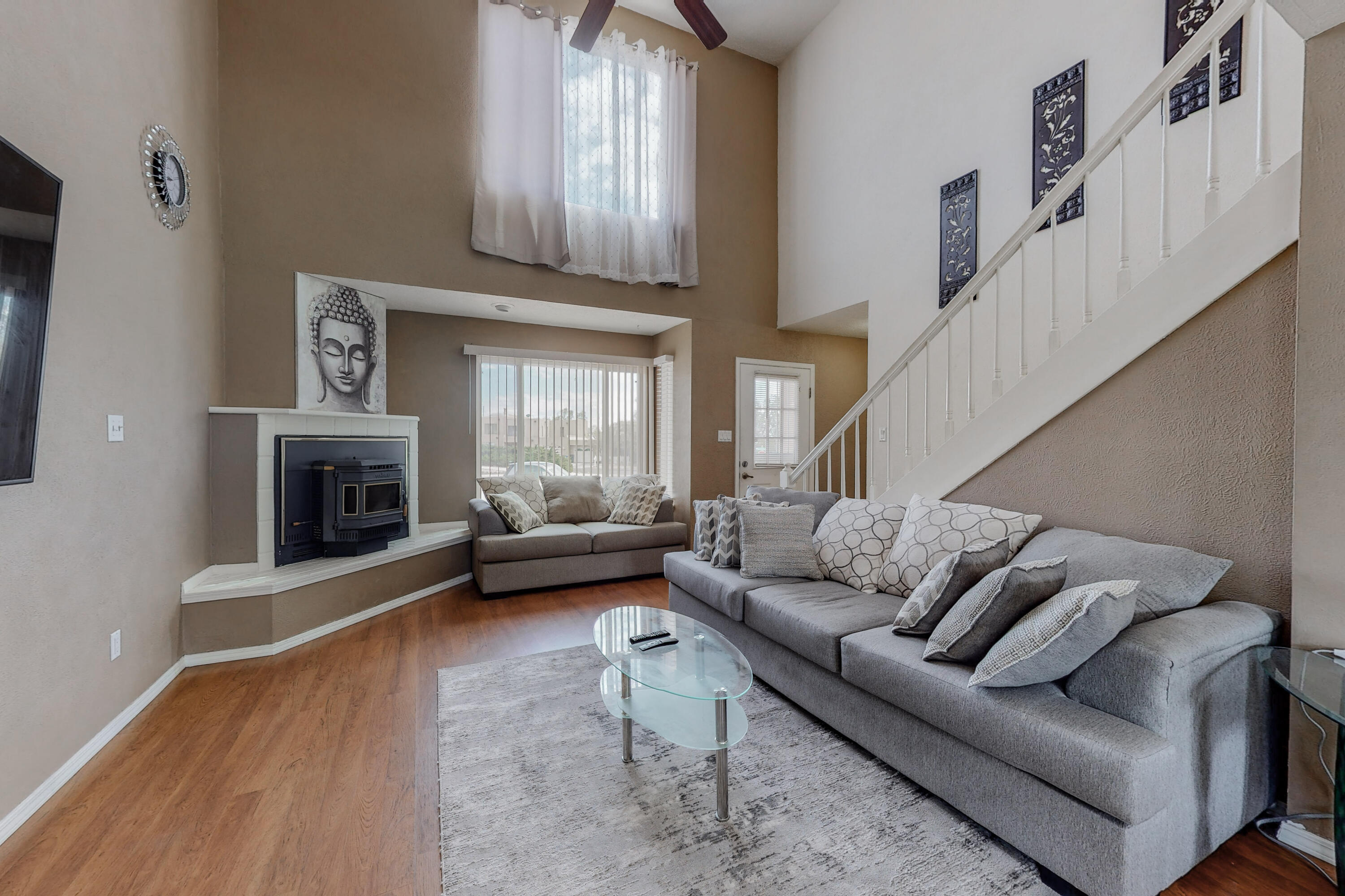 120 LINDA VIEW Court NE