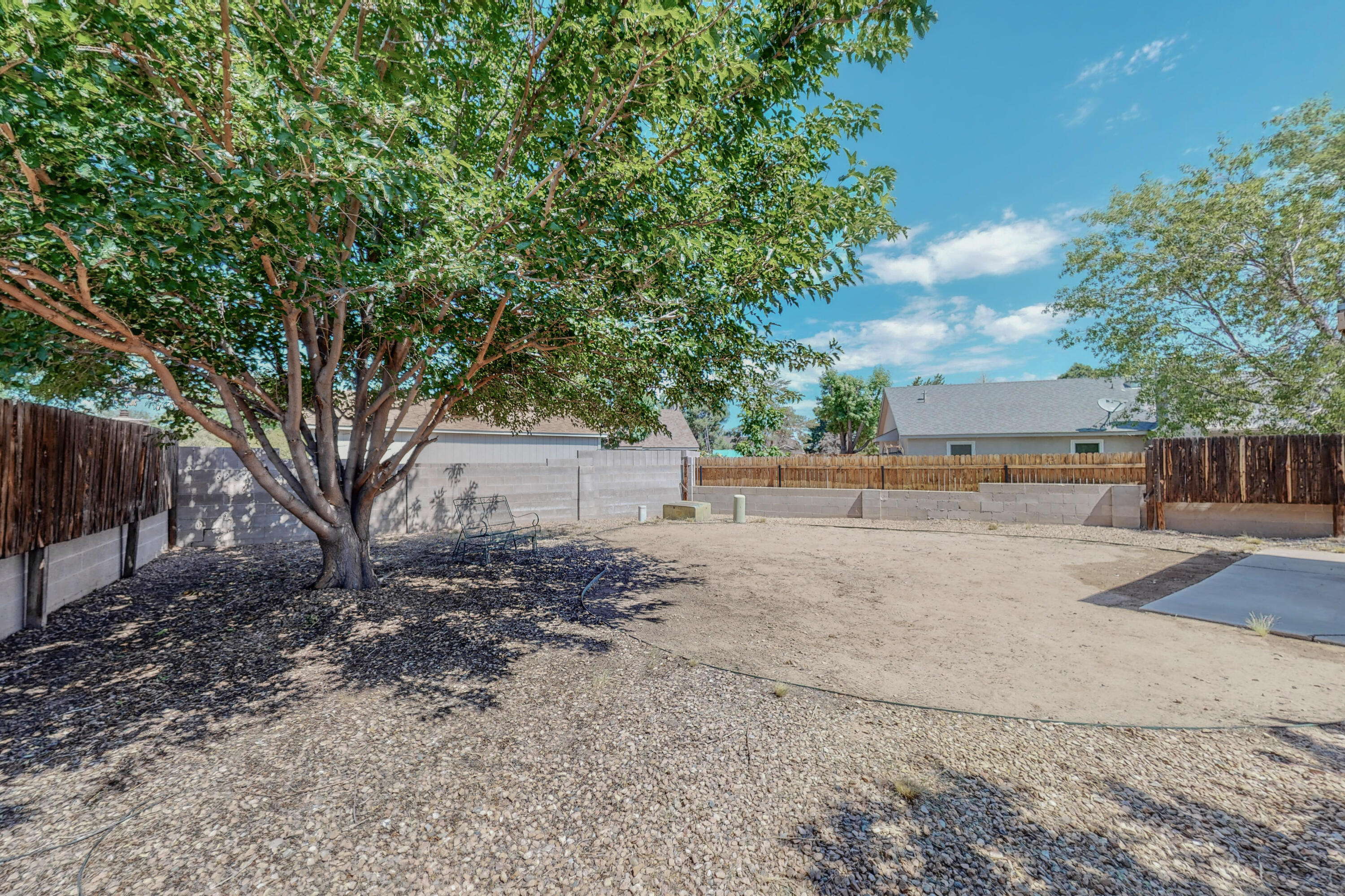 5147 Gaviota NW
