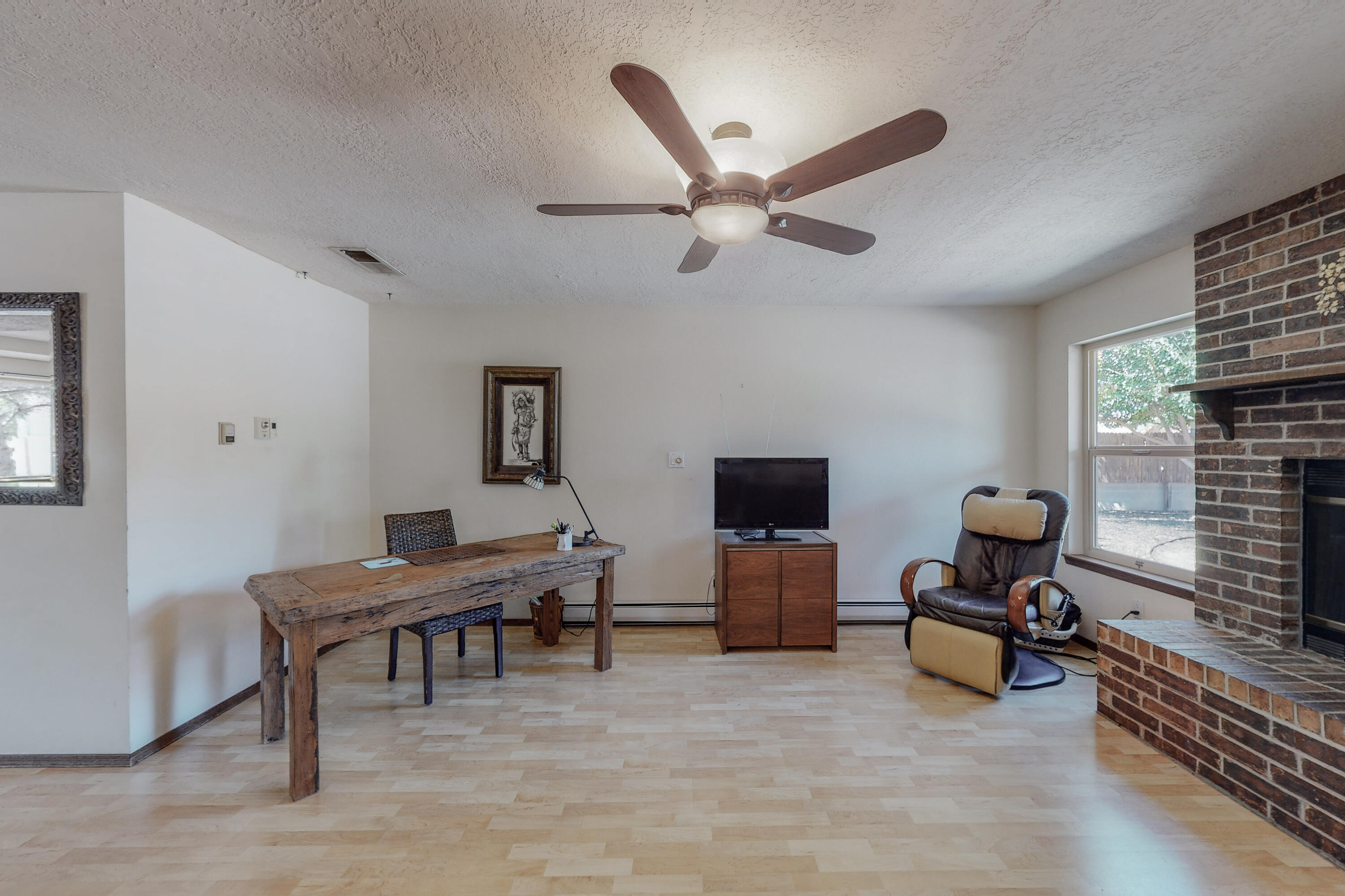 5147 Gaviota NW