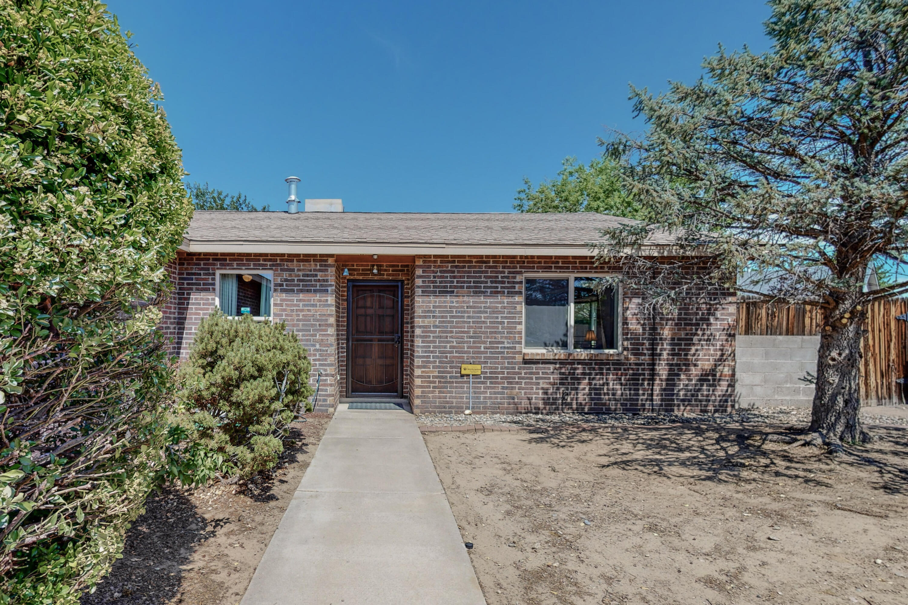 5147 Gaviota NW