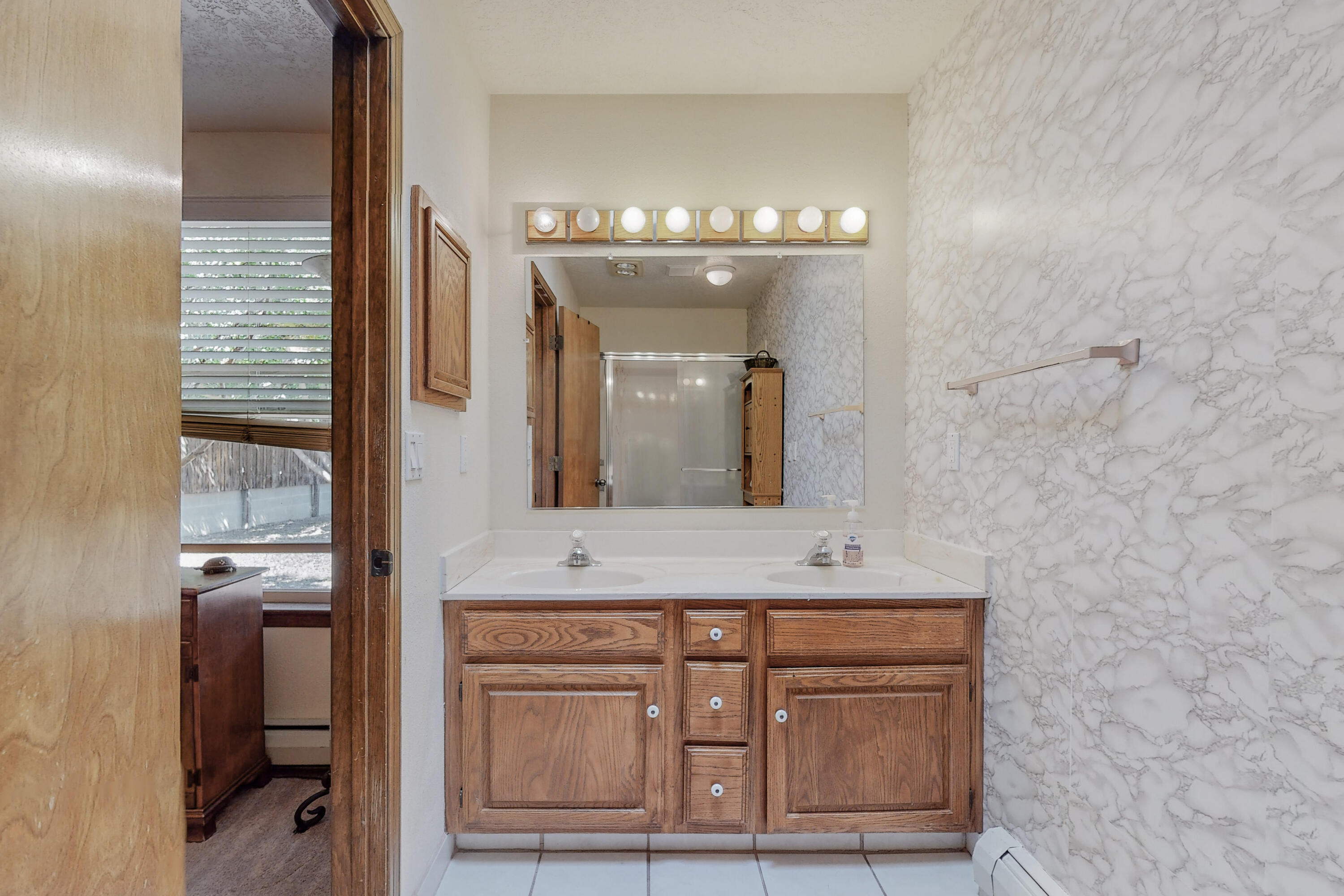 5147 Gaviota NW