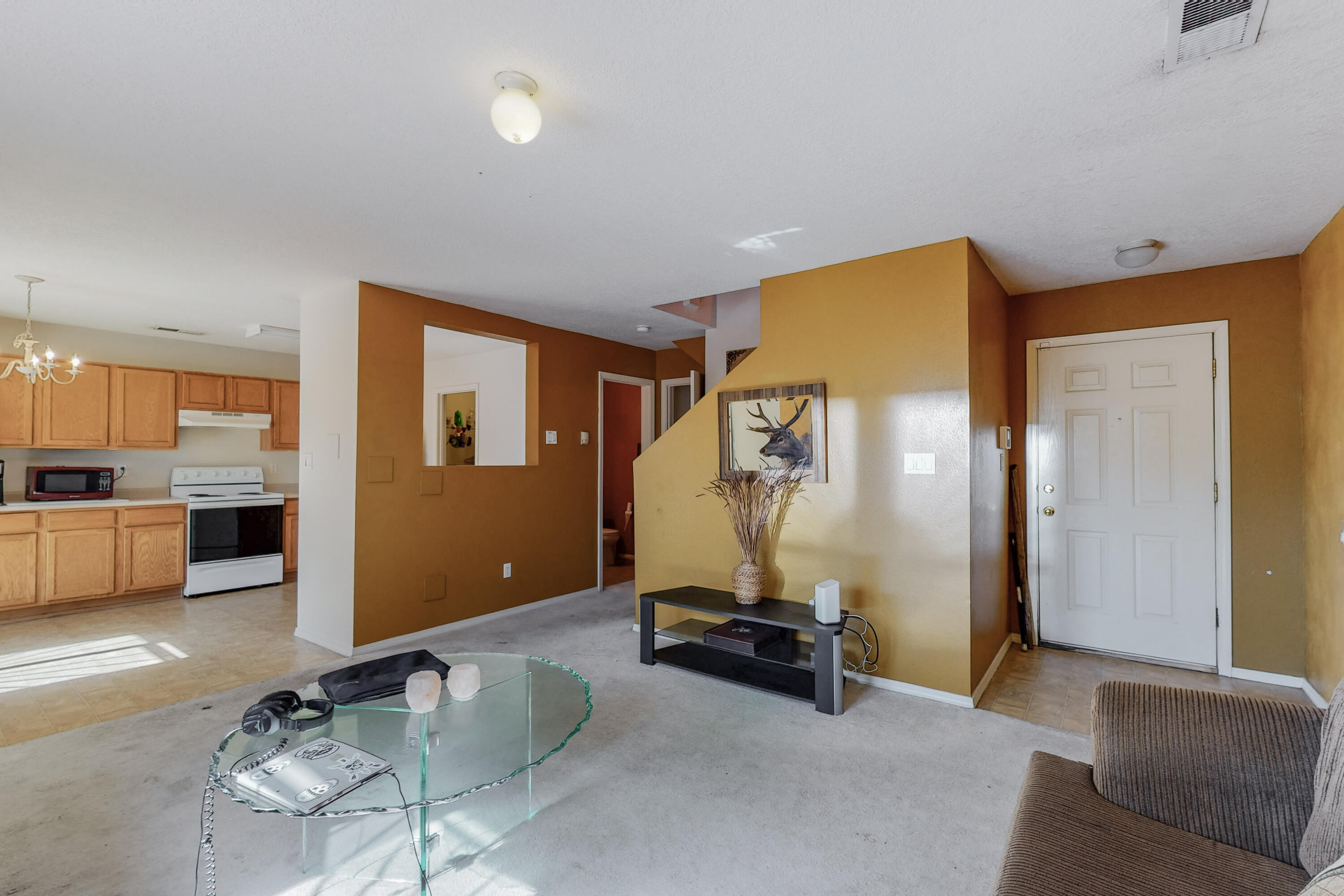 400 DESERT TREE Drive SW