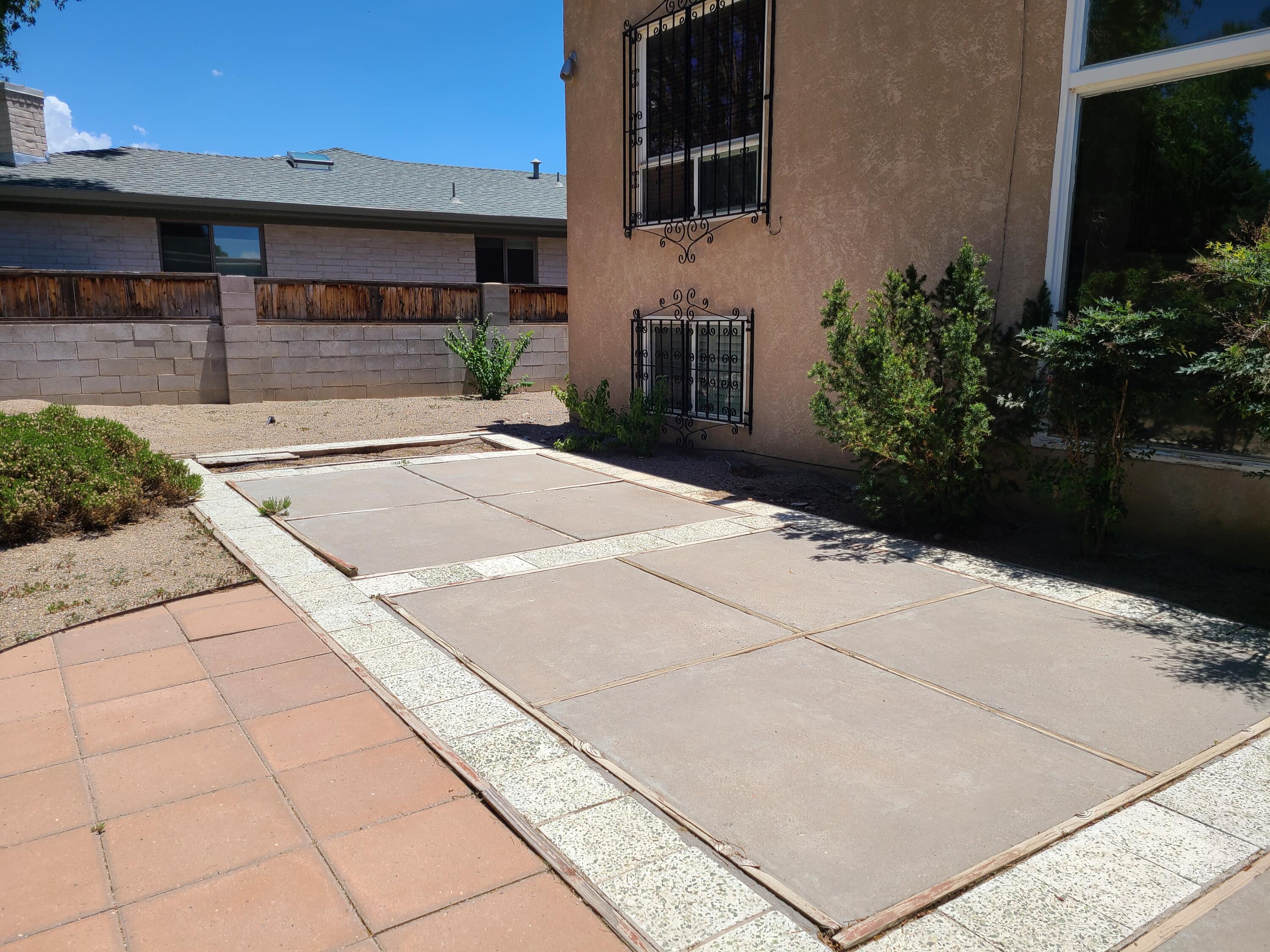 7501 Arroyo Del Oso Avenue NE
