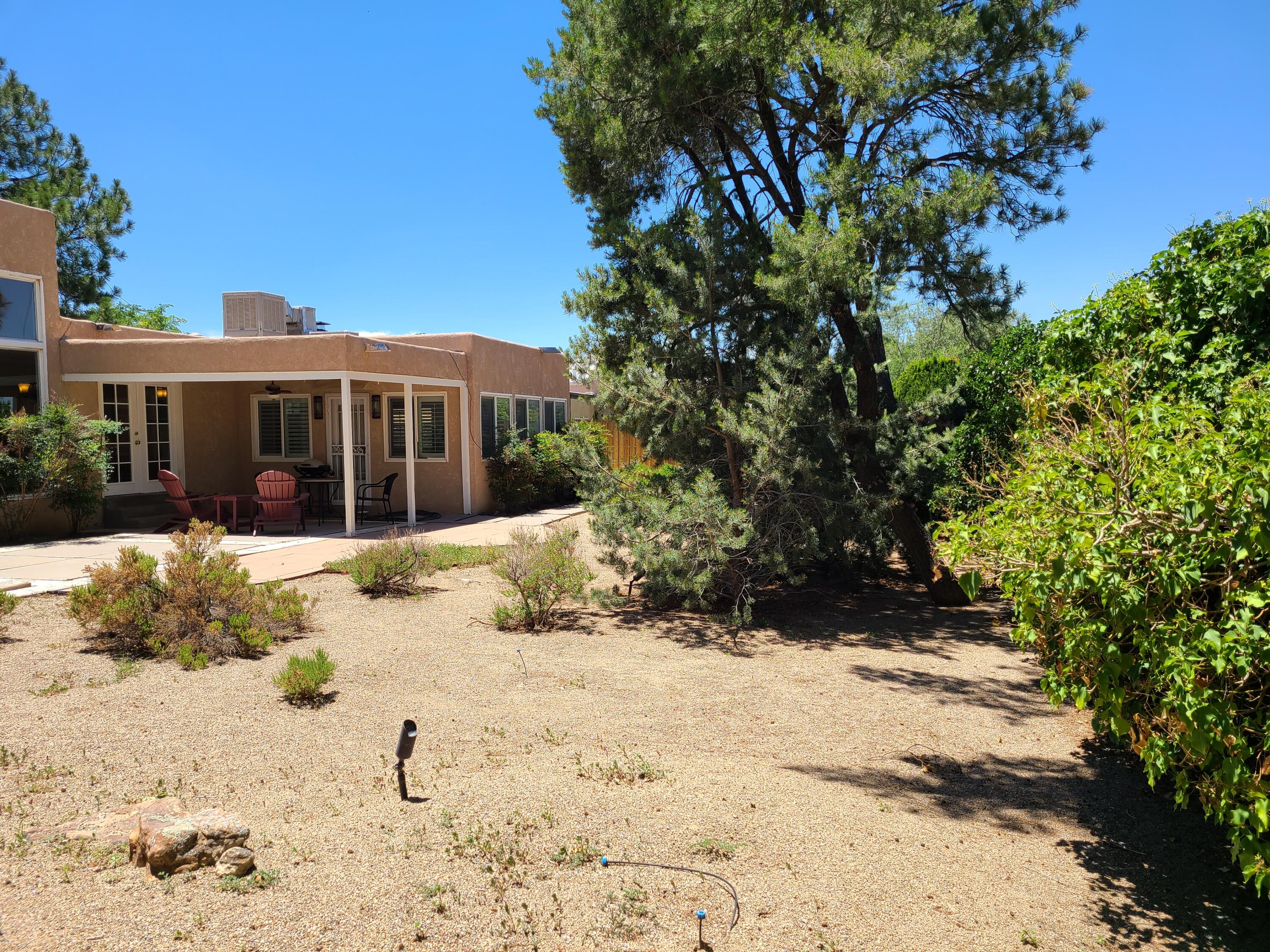 7501 Arroyo Del Oso Avenue NE