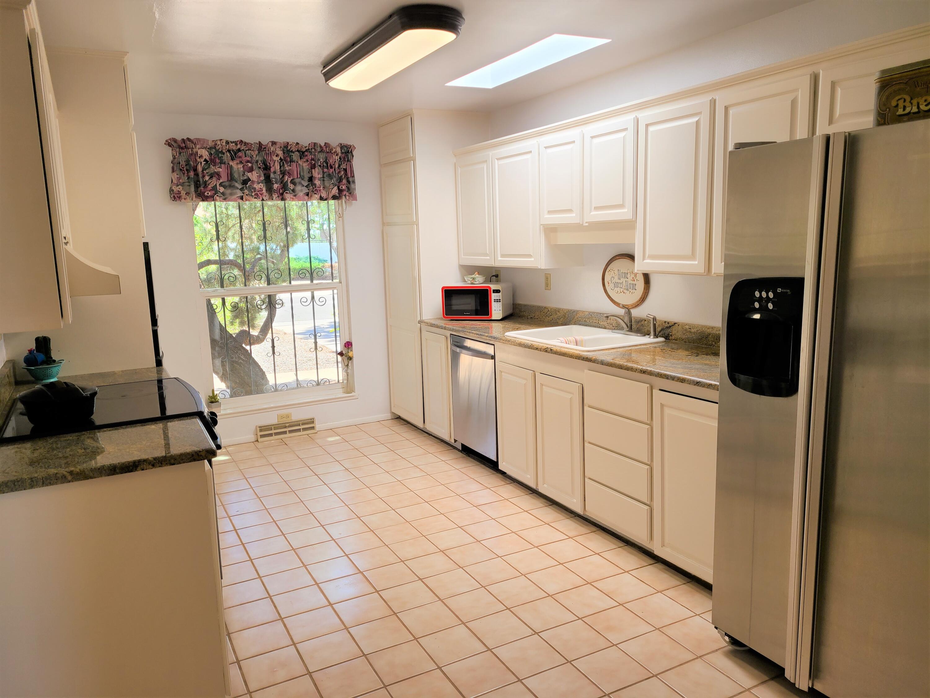 7501 Arroyo Del Oso Avenue NE