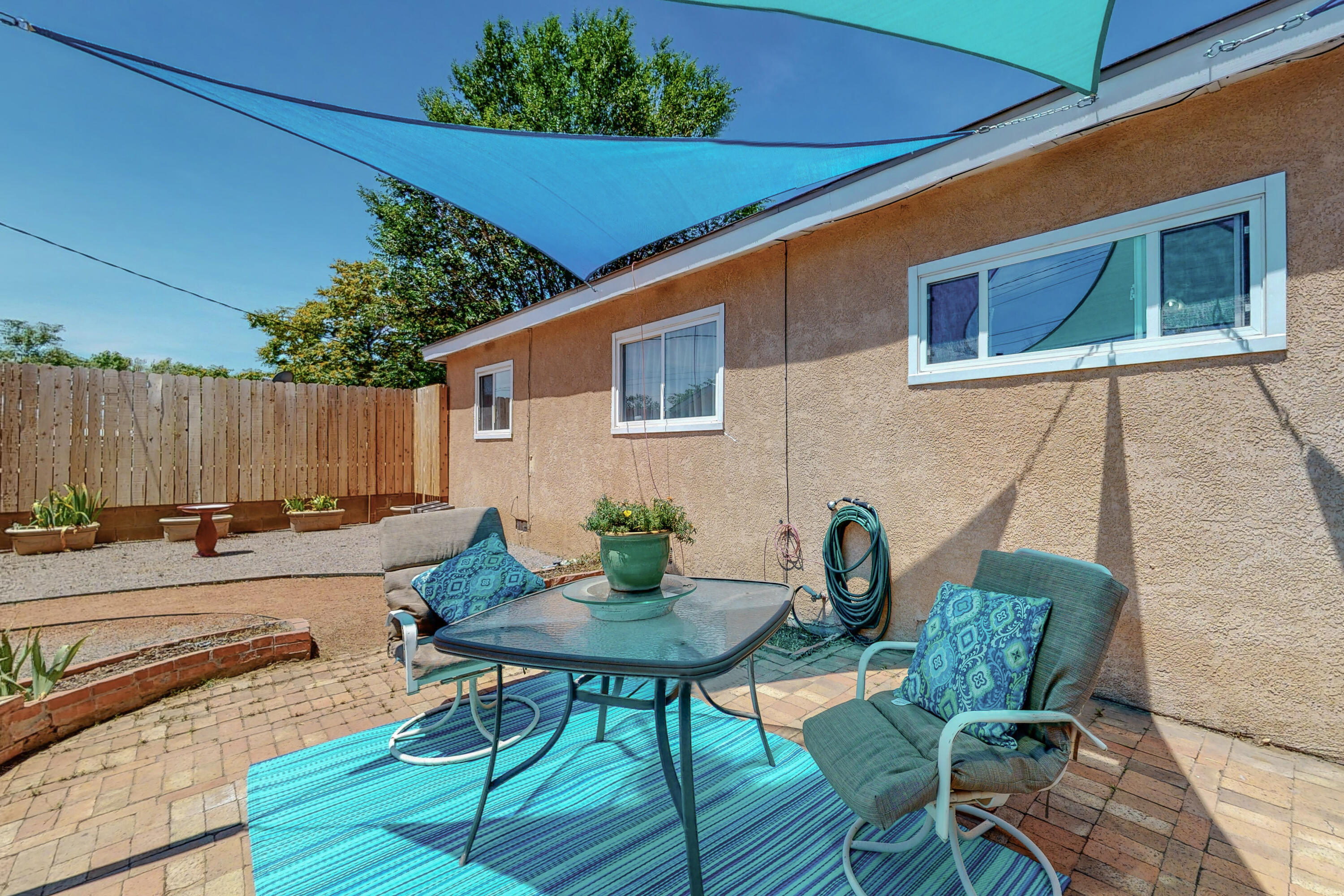 1012 CLANCY Drive NE