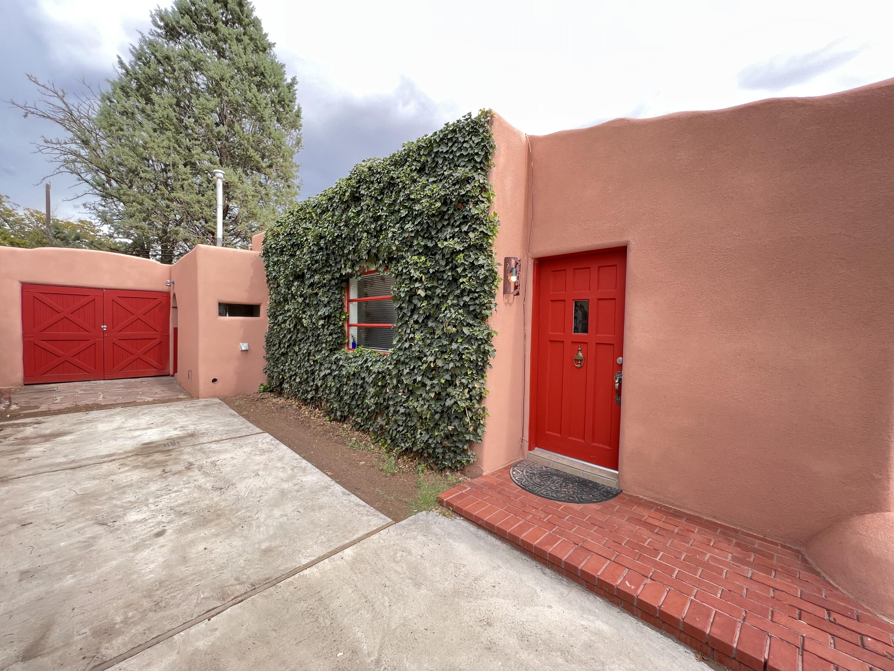 412 STANFORD Drive SE