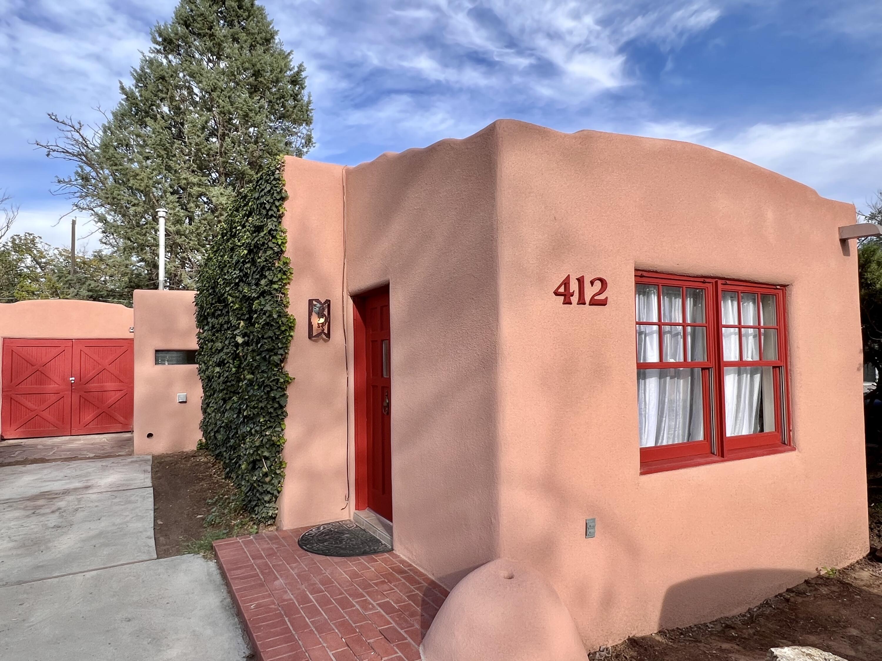 412 STANFORD Drive SE
