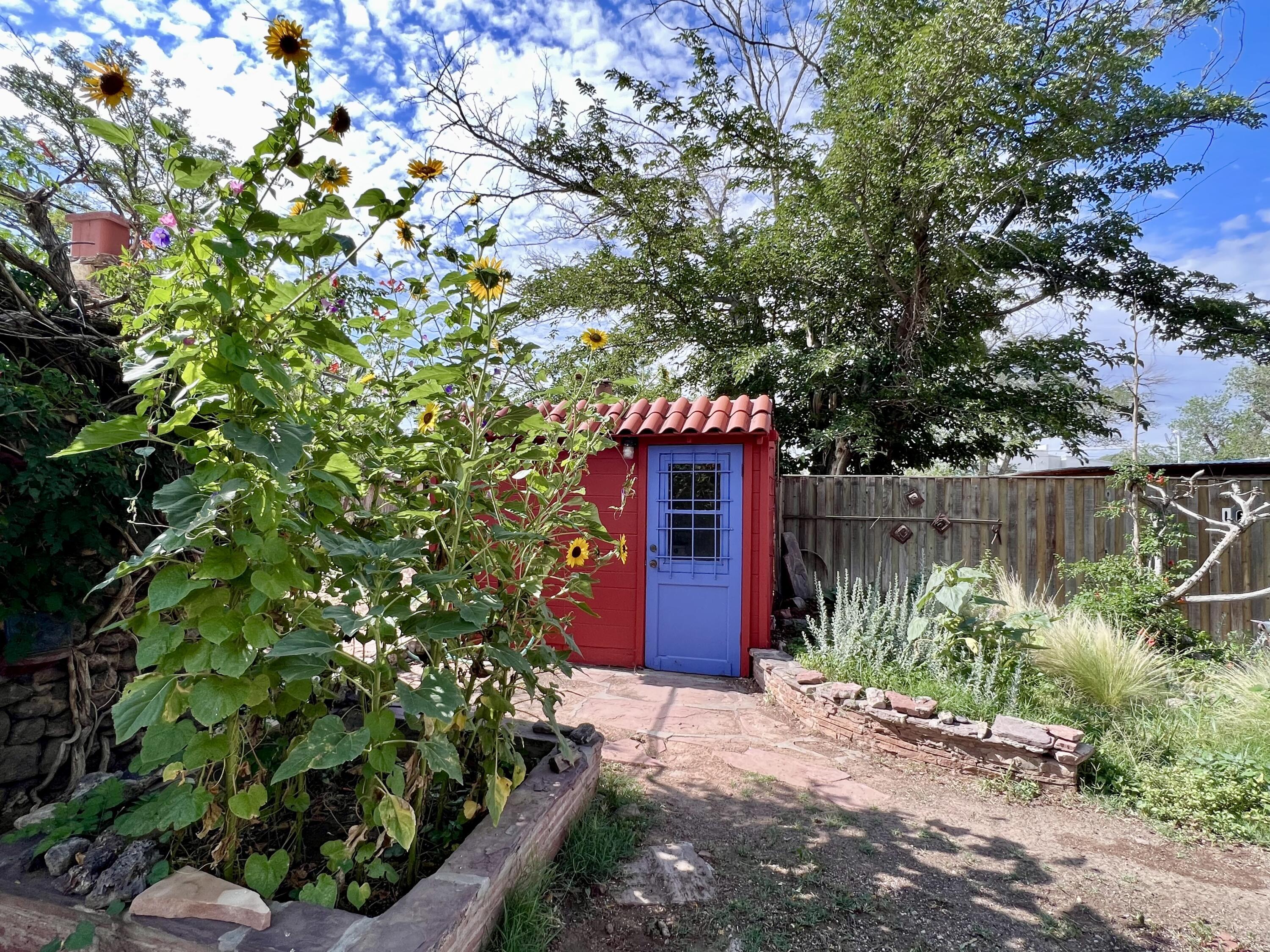 412 STANFORD Drive SE