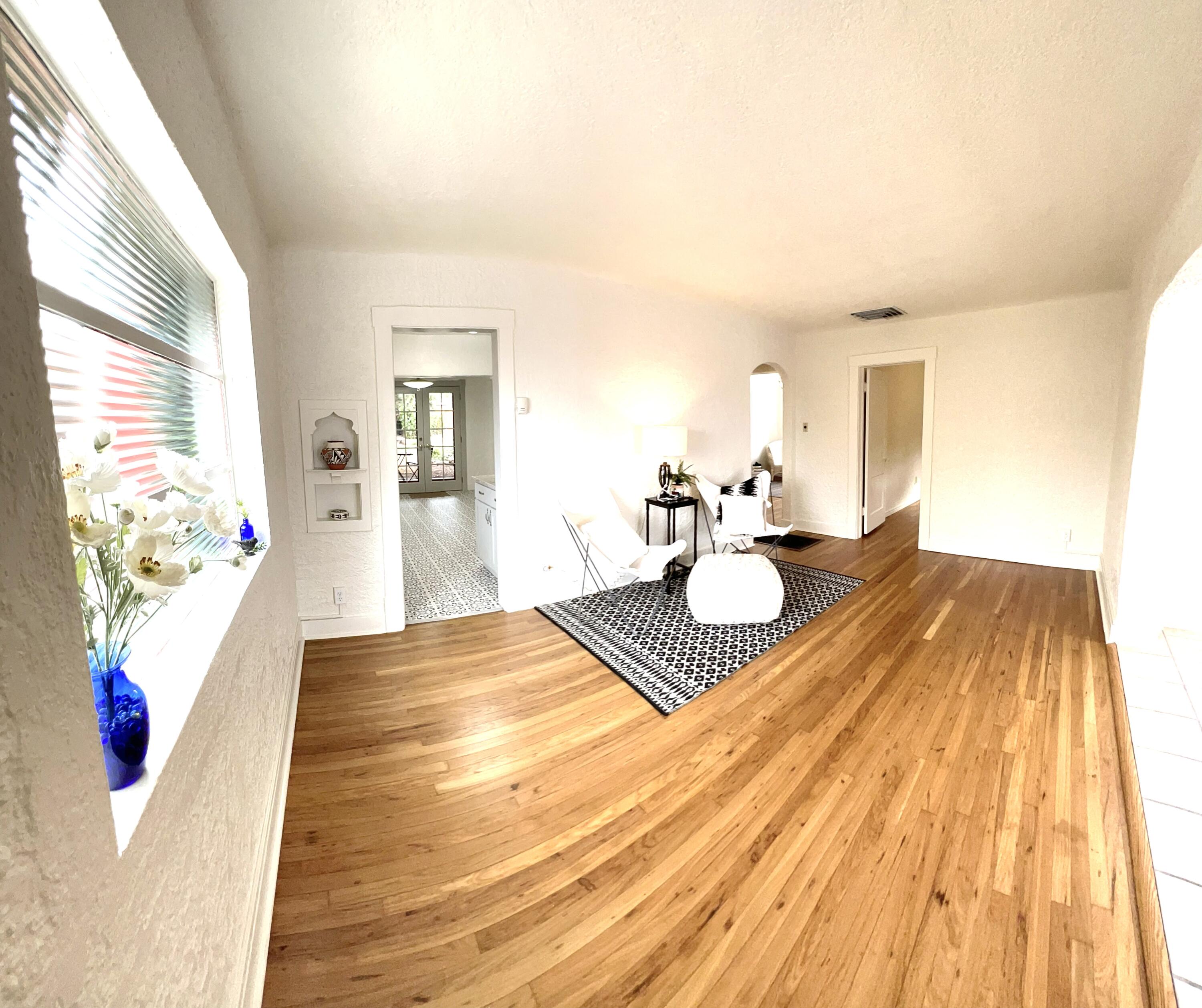 412 STANFORD Drive SE