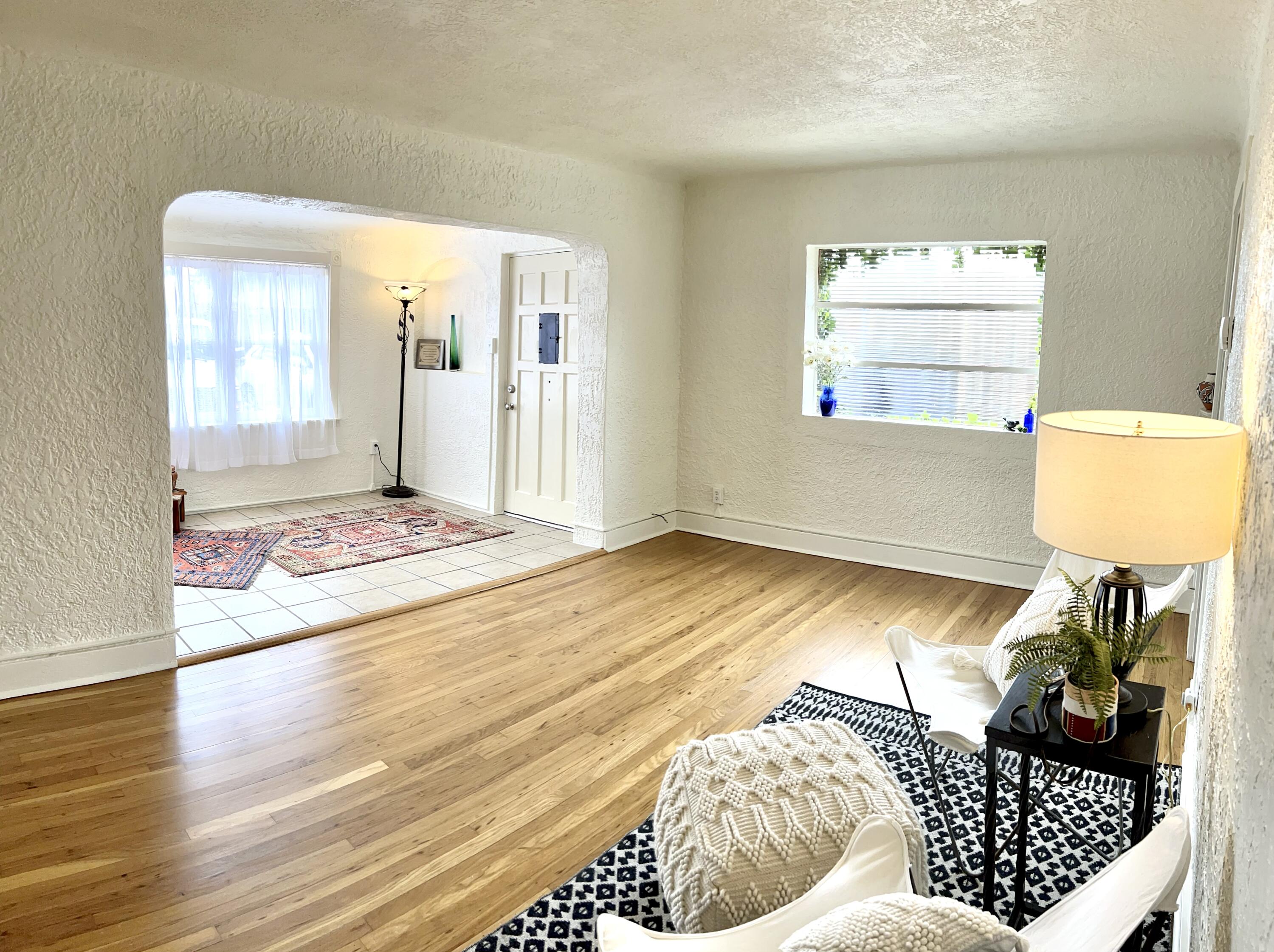 412 STANFORD Drive SE