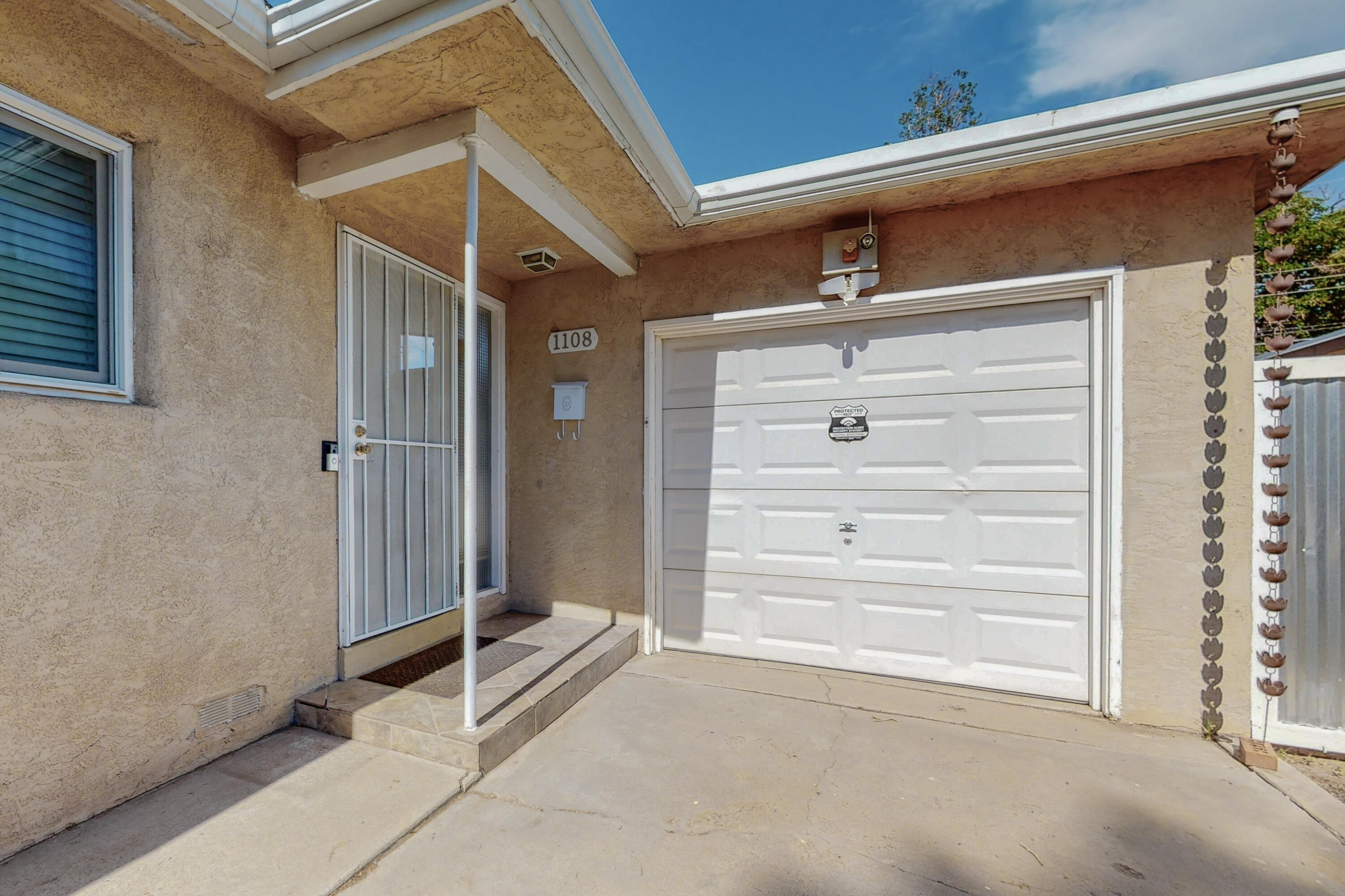 1108 Alcazar Street NE