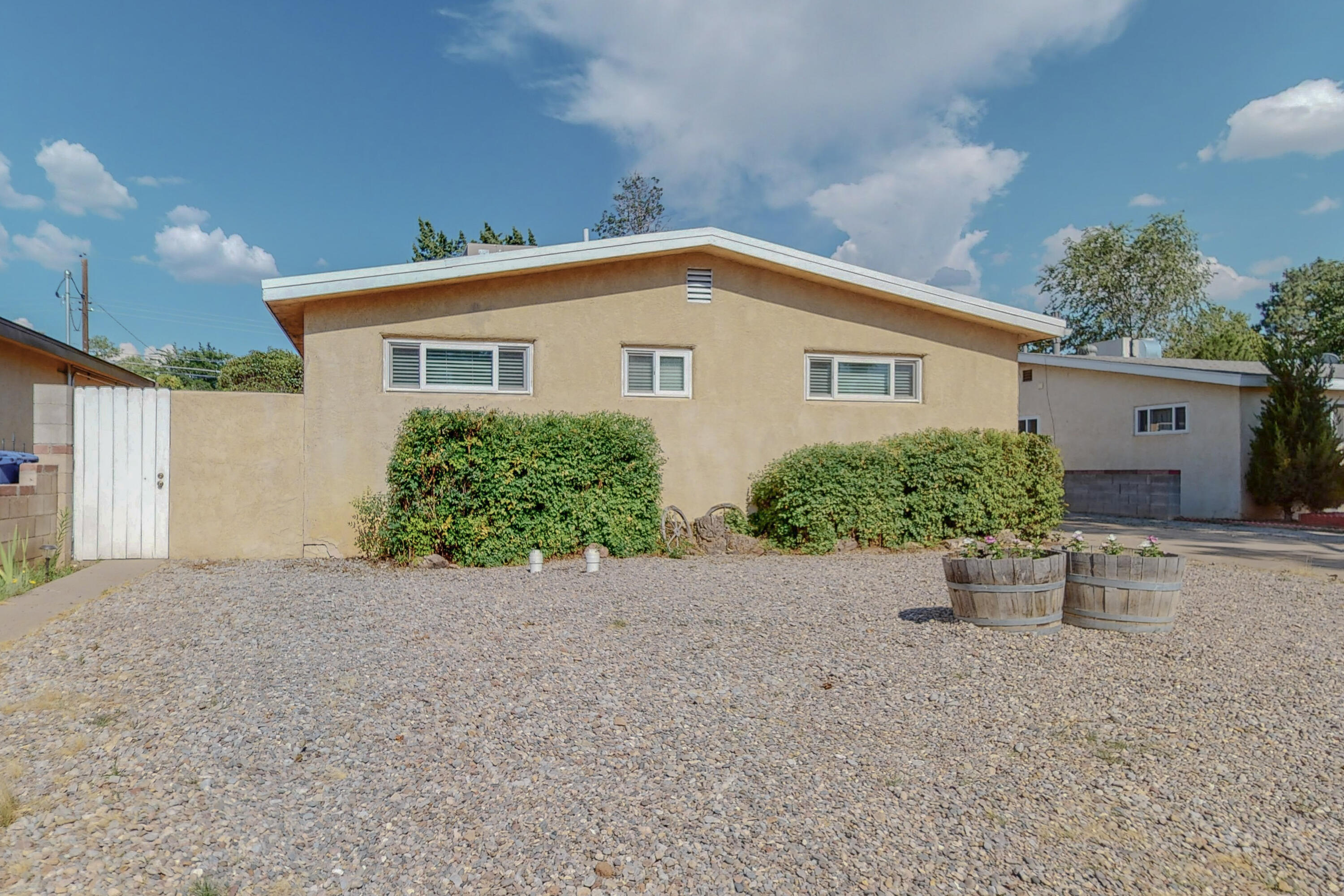 1108 Alcazar Street NE