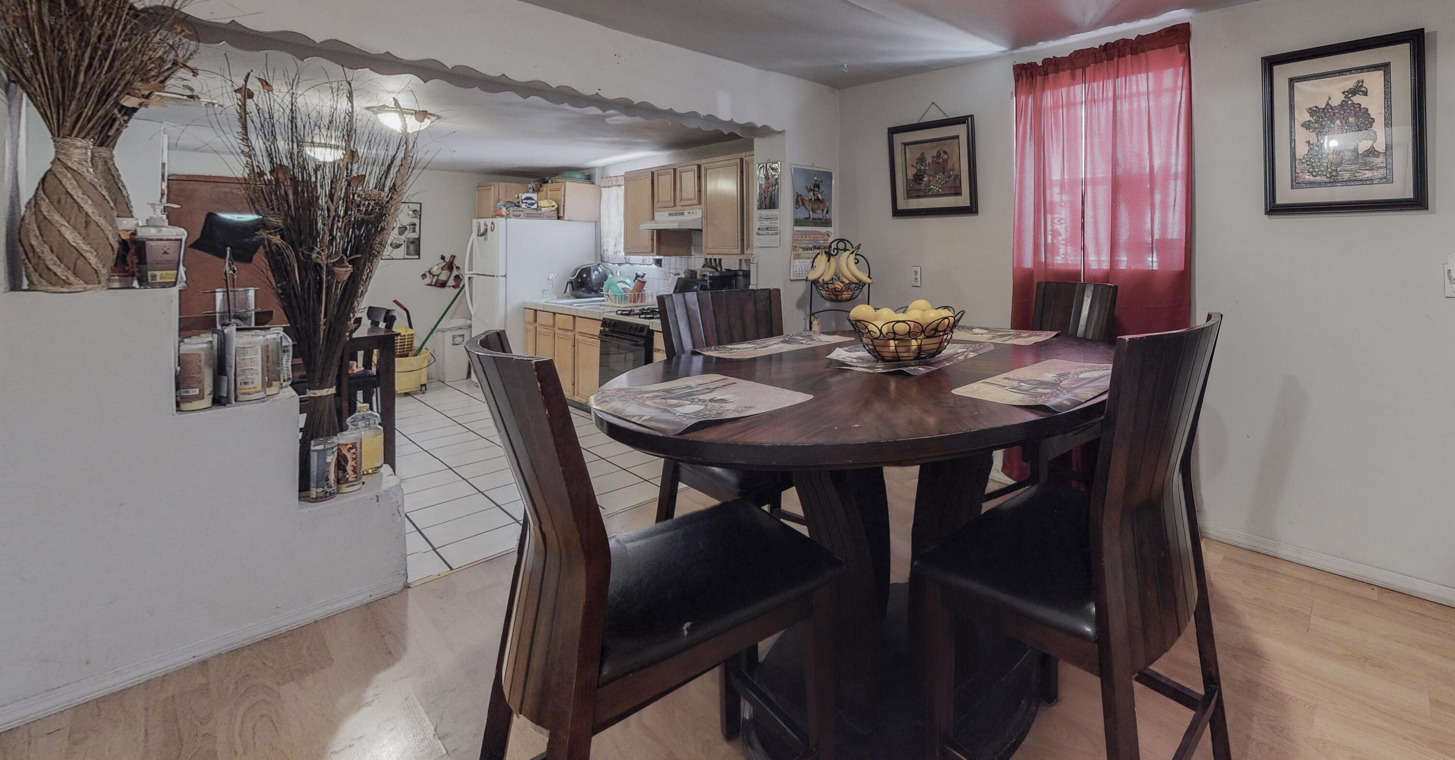 2213 HOOPER SW