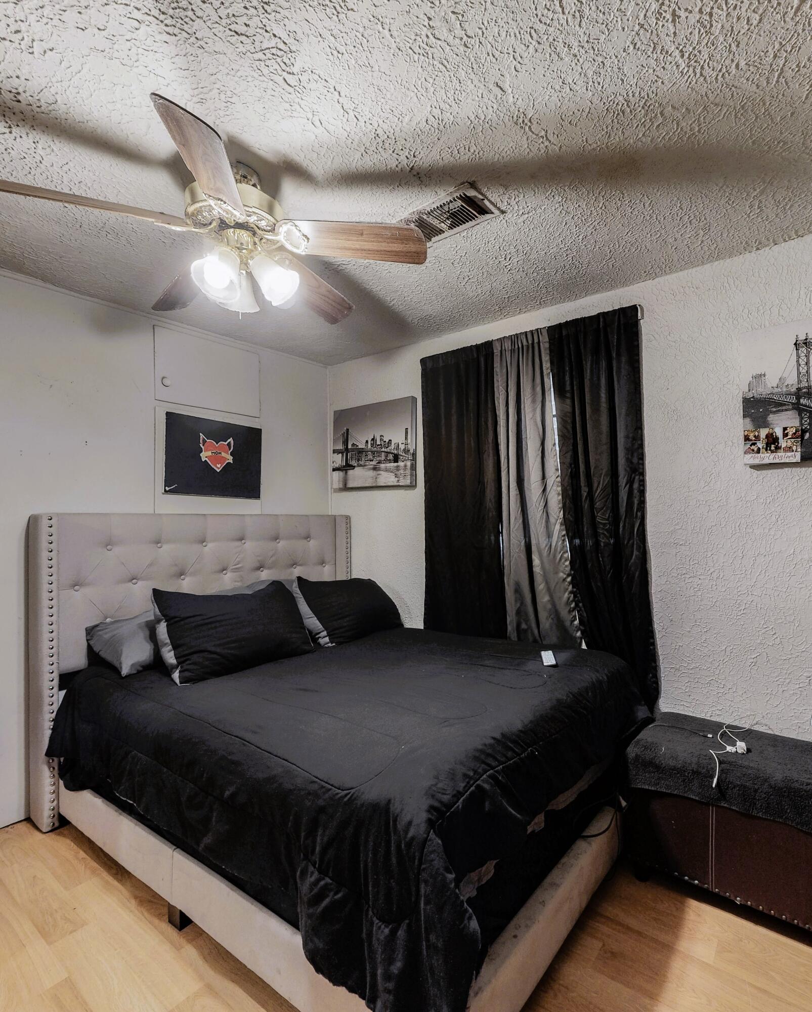 2213 HOOPER SW