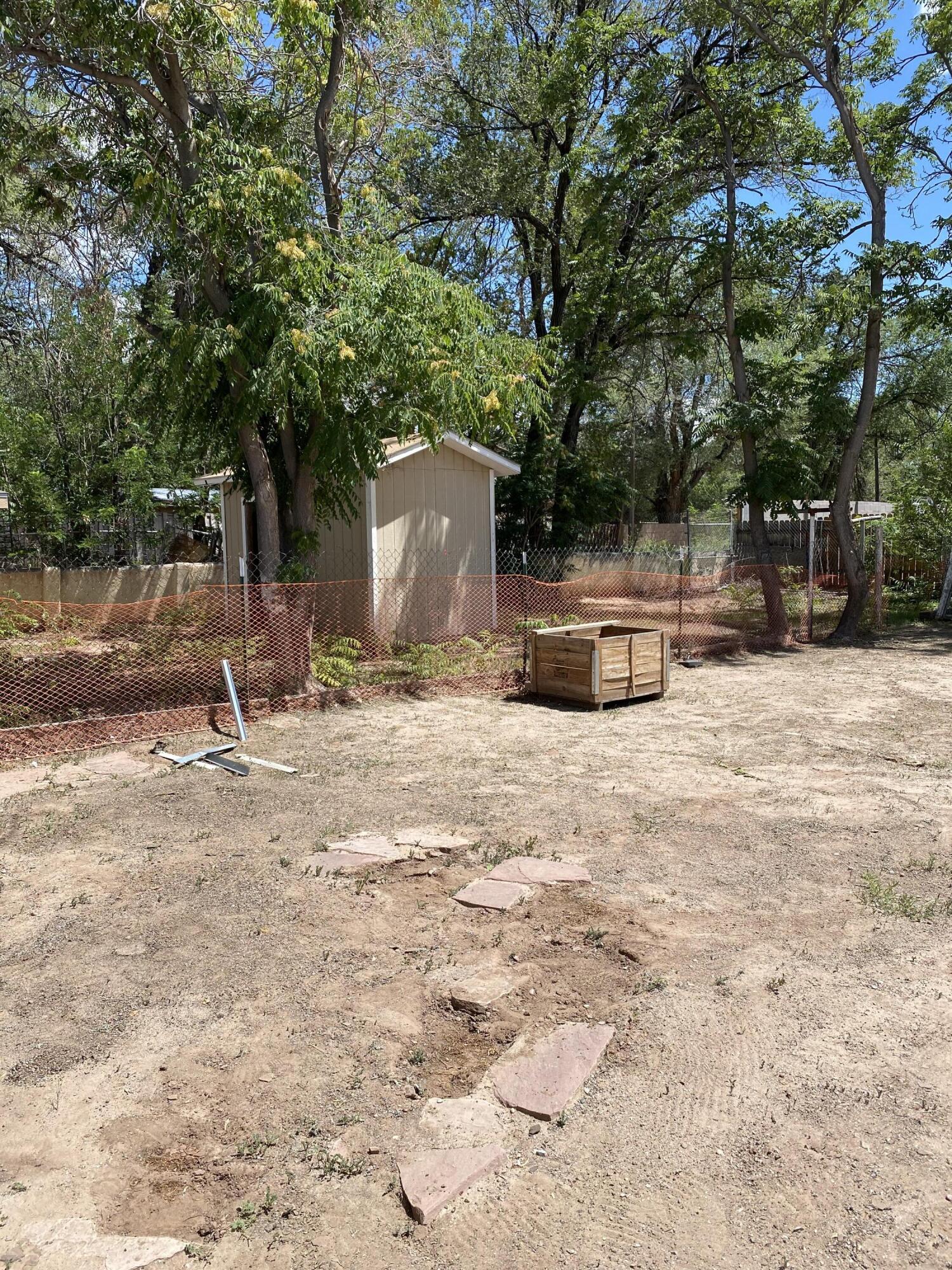 1400 BLAKE Road SW