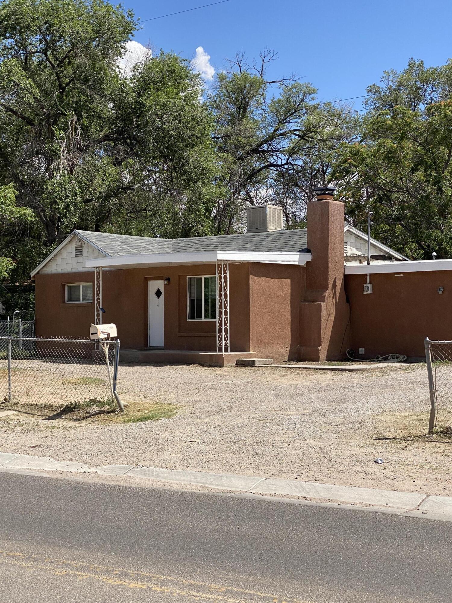 1400 BLAKE Road SW