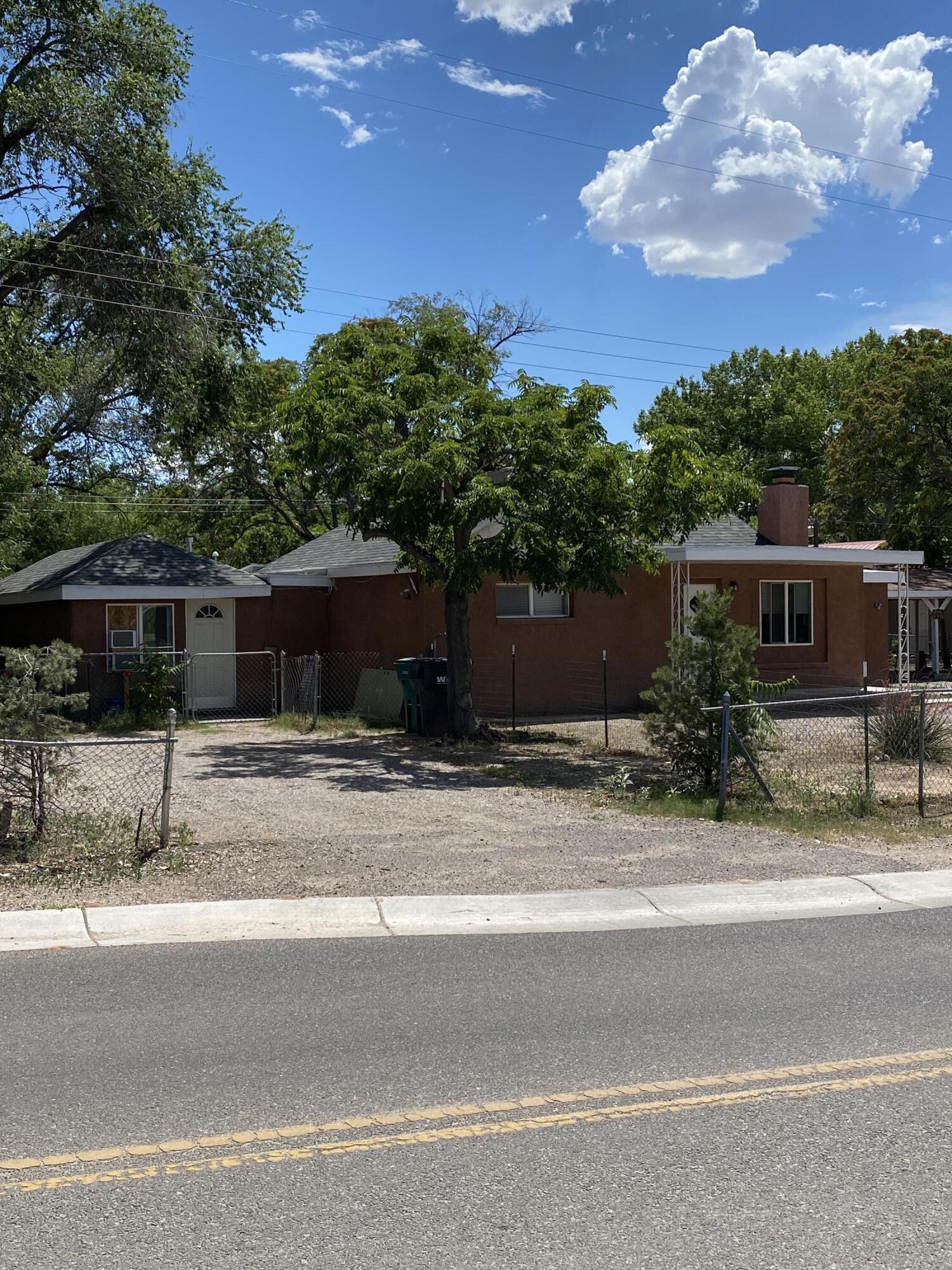 1400 BLAKE Road SW