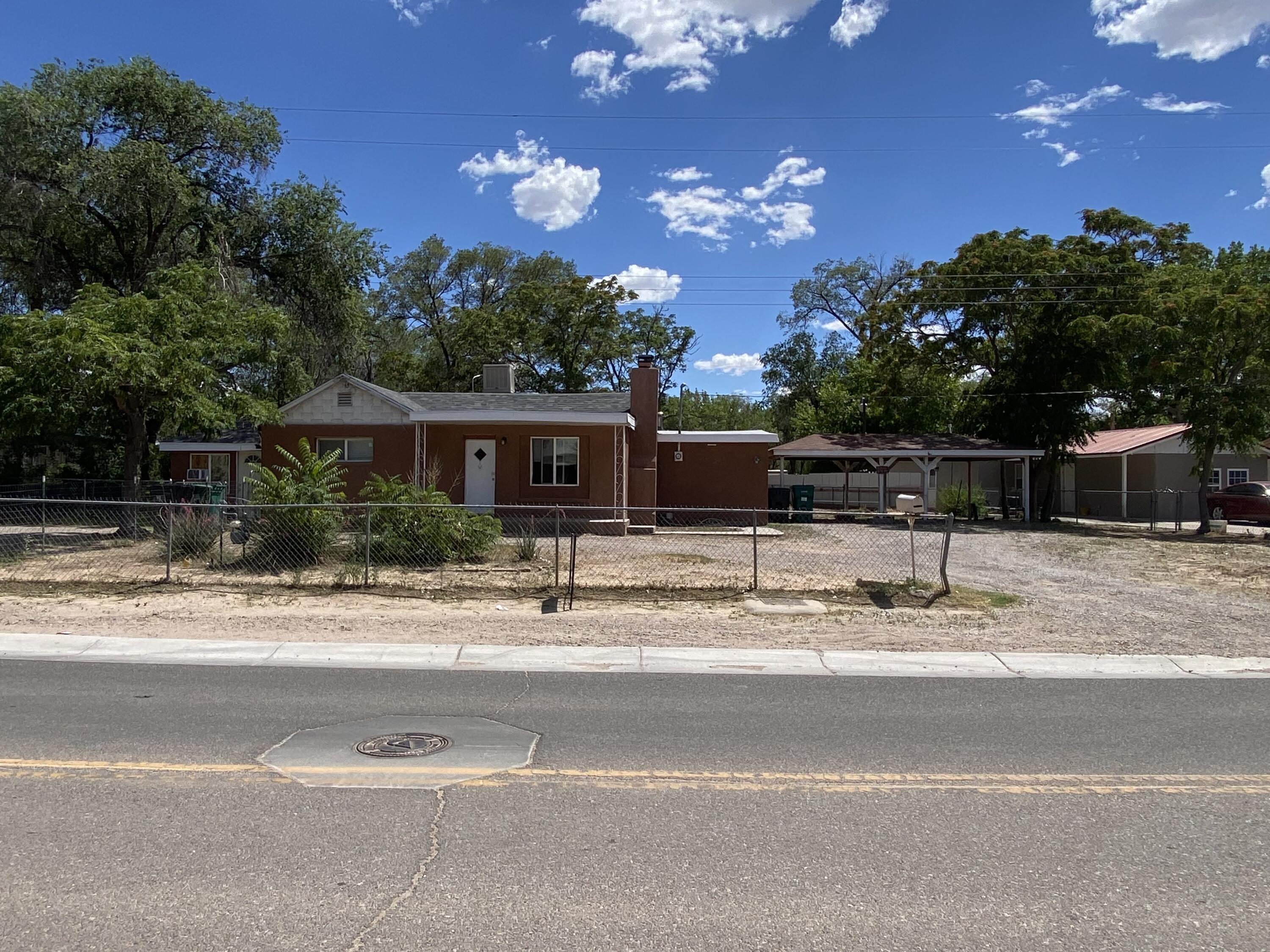 1400 BLAKE Road SW