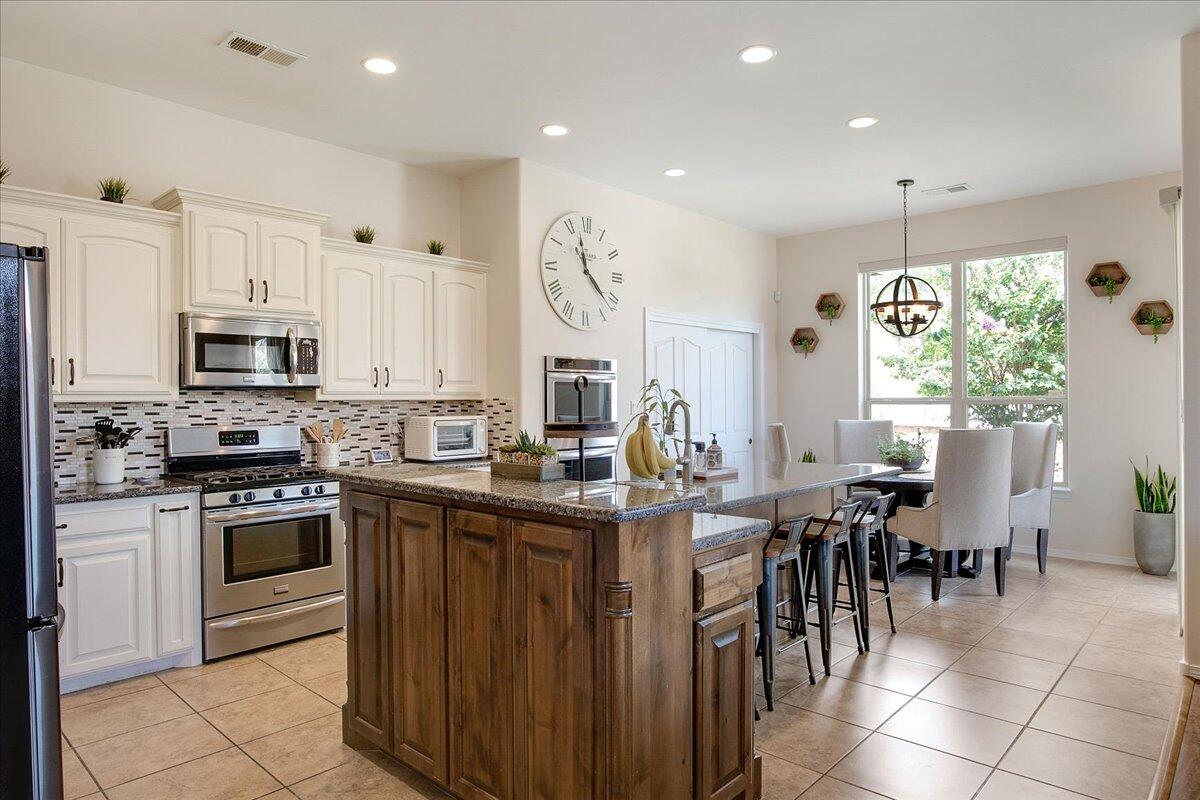 1001 PALO ALTO Court
