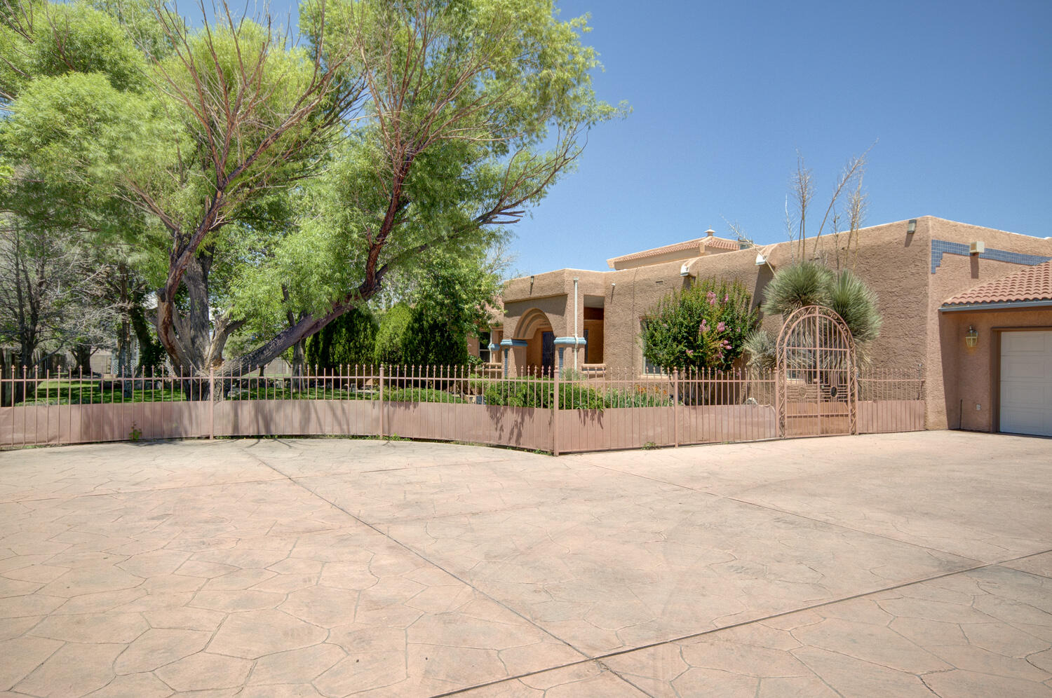 3250 RIO BRAVO Boulevard SW
