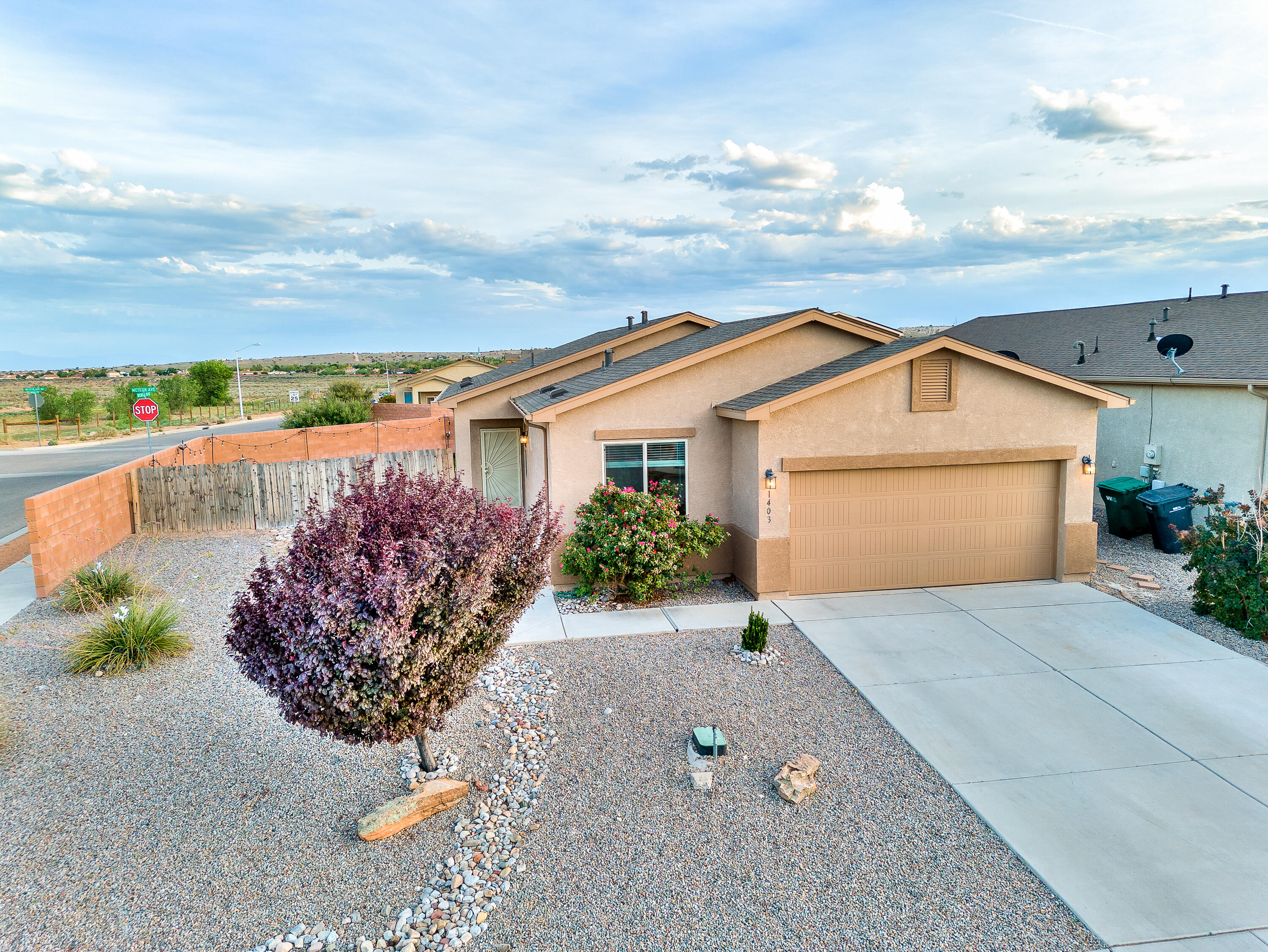 1403 Blue Sky Loop NE