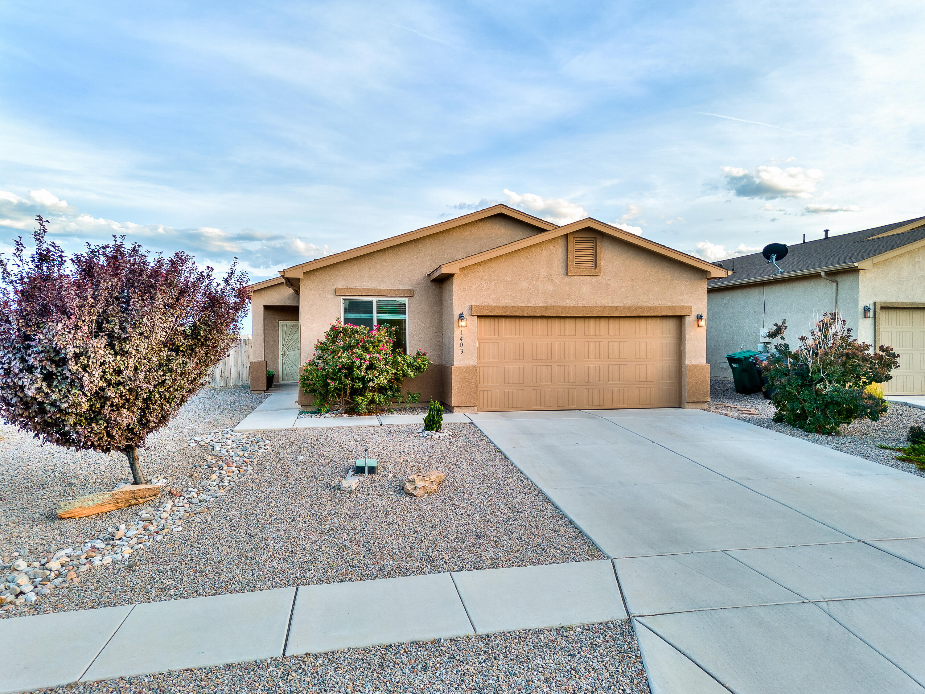 1403 Blue Sky Loop NE