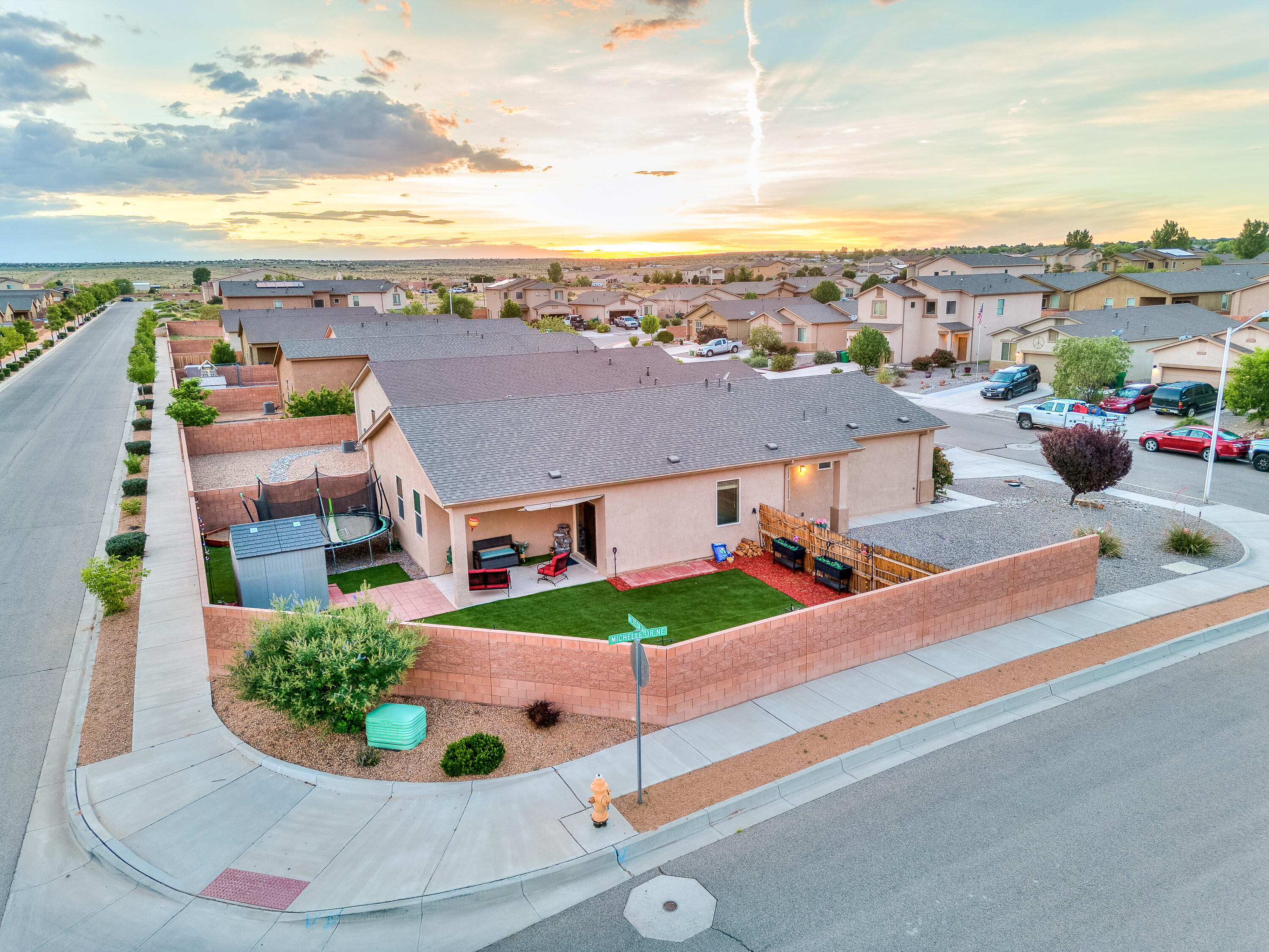 1403 Blue Sky Loop NE