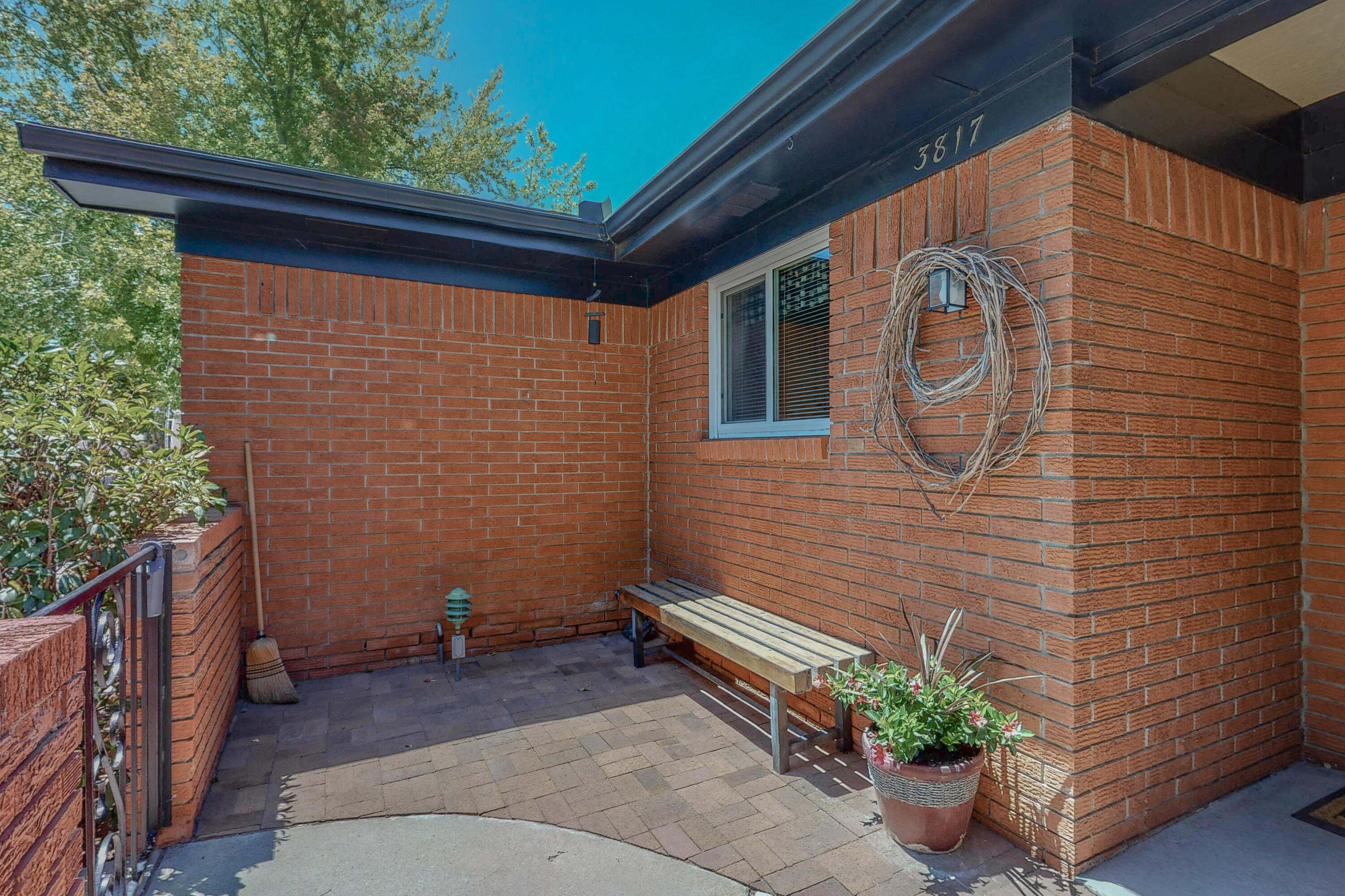 3817 CAMINO DON DIEGO NE