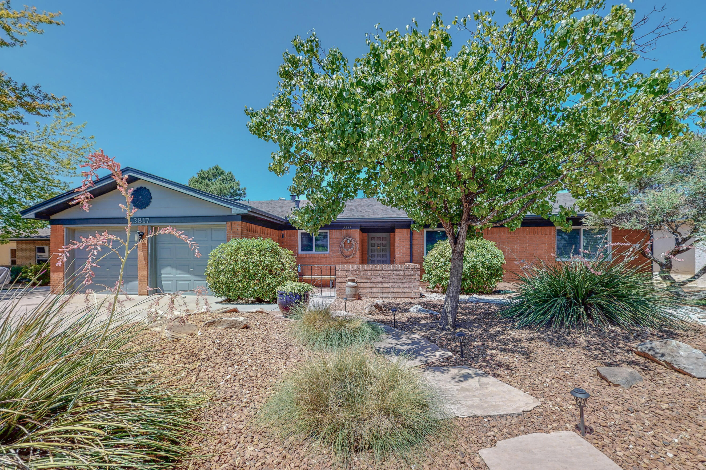 3817 CAMINO DON DIEGO NE