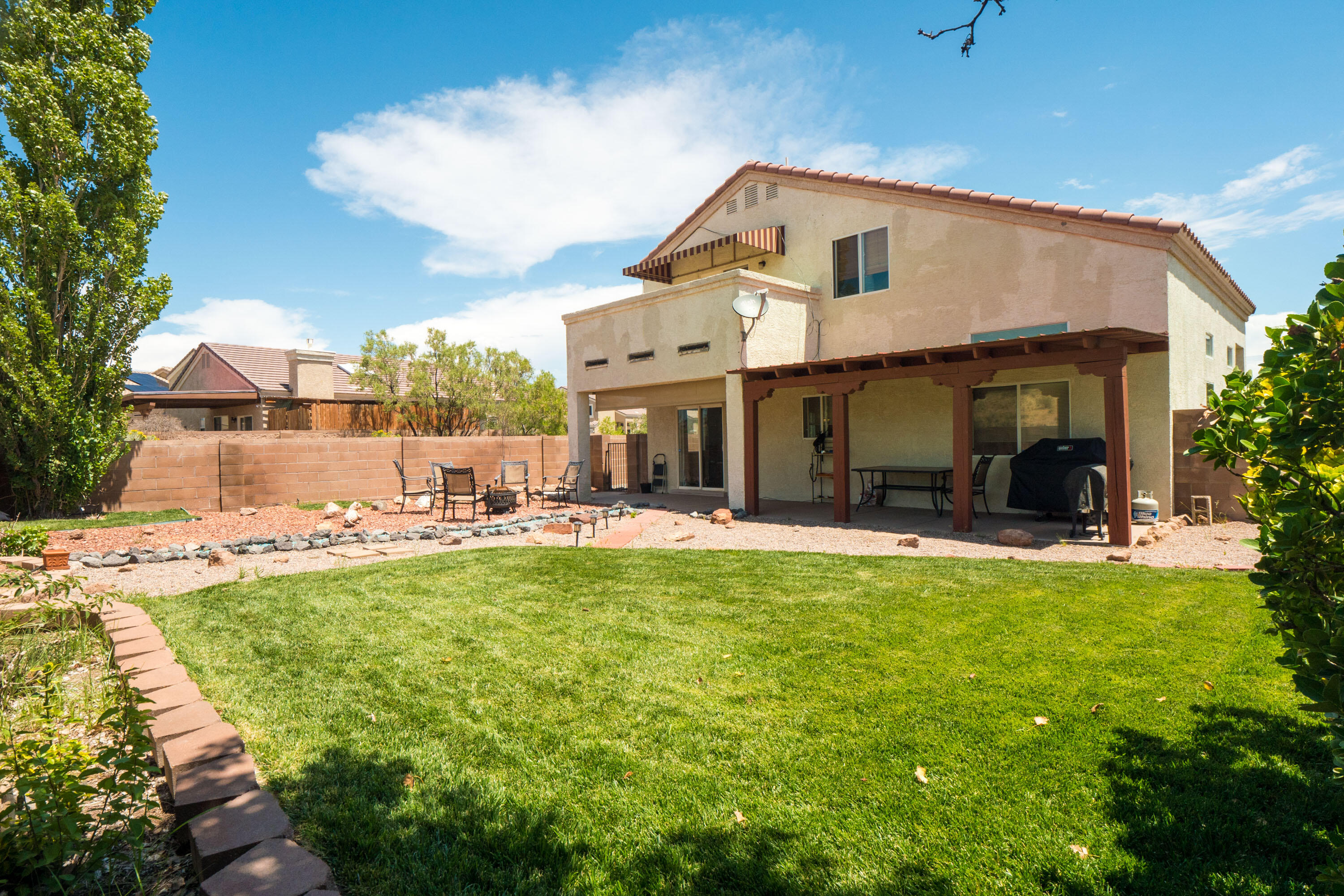 7024 HUSKY Drive NE