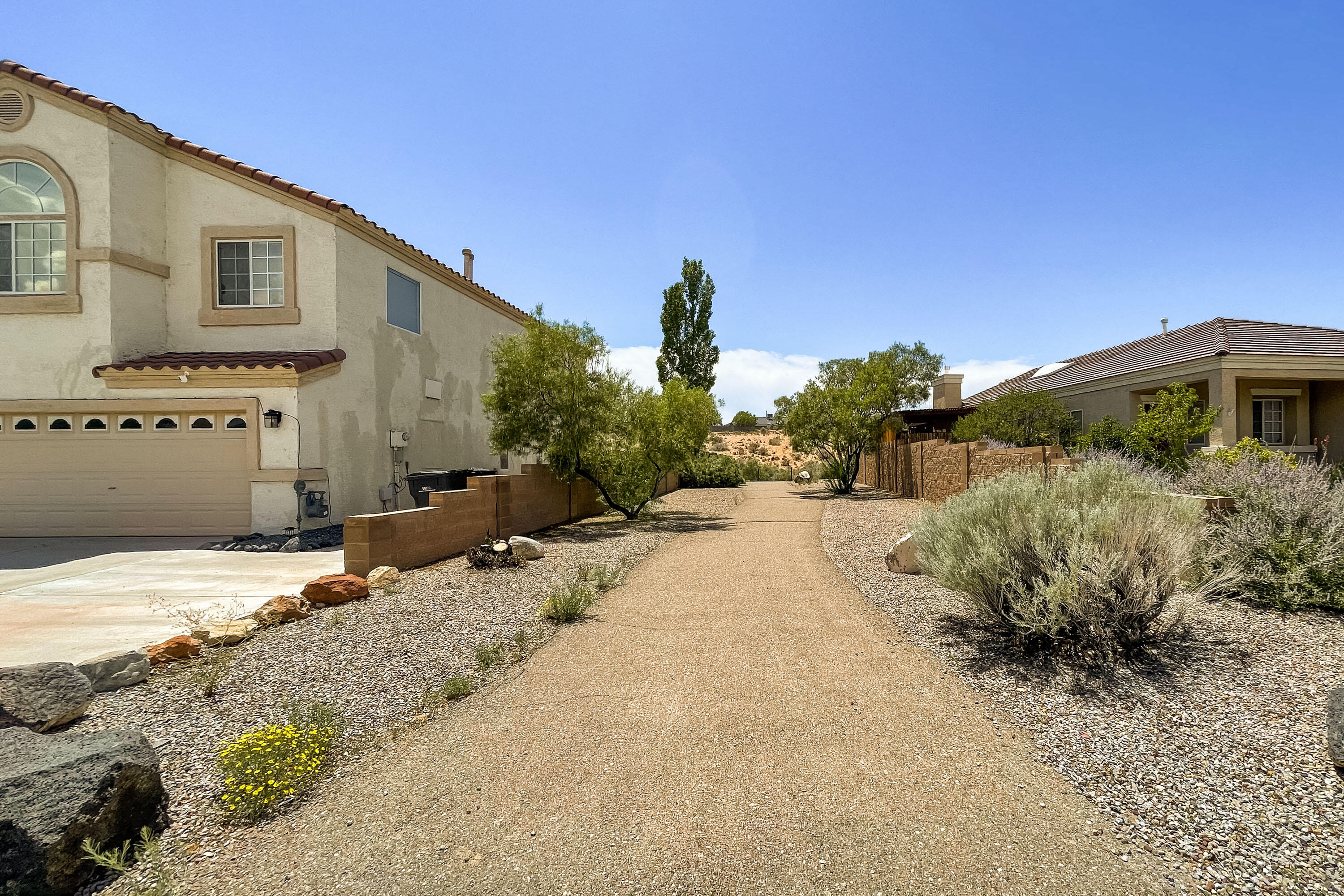 7024 HUSKY Drive NE