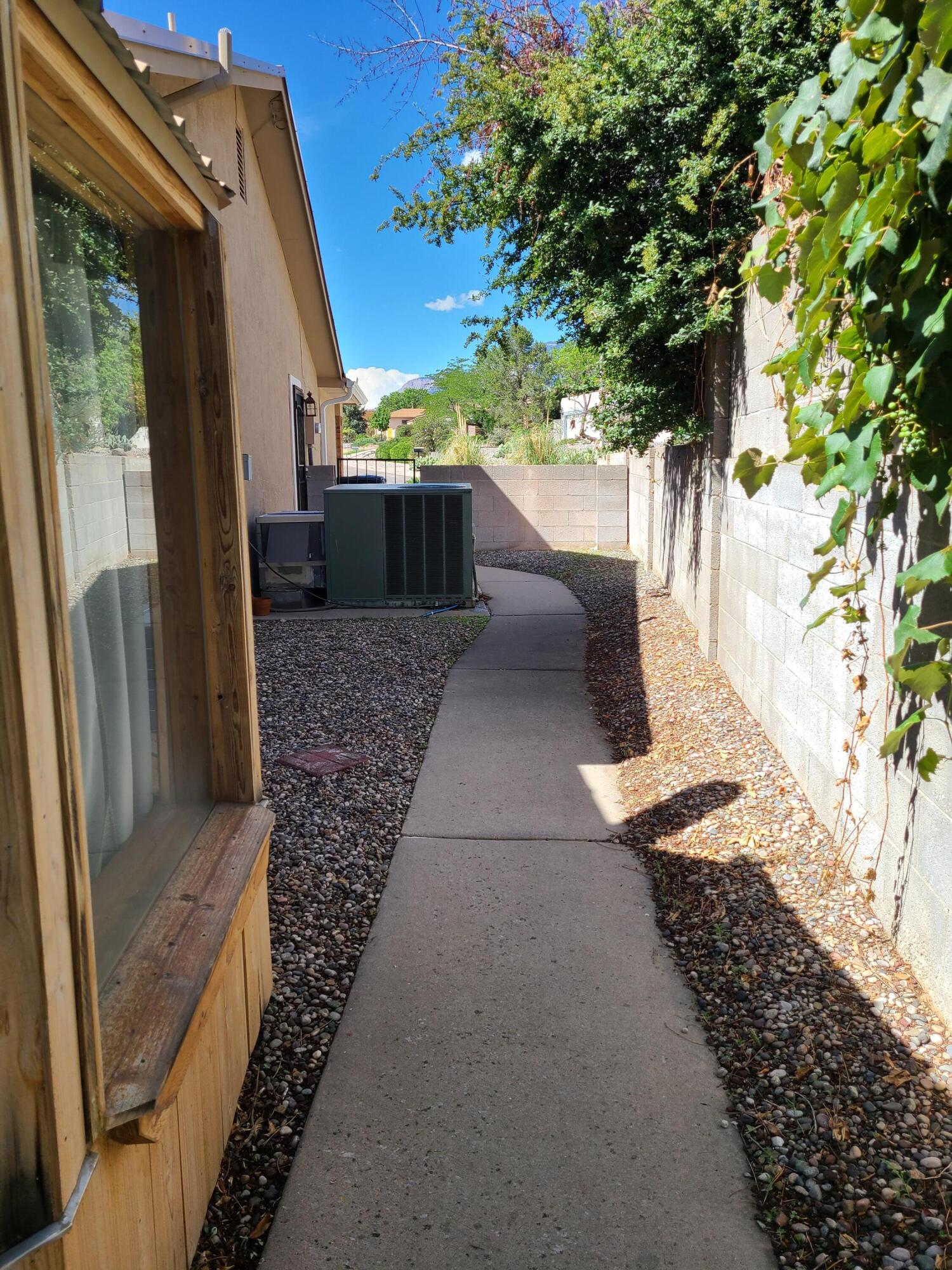 13108 Tierra Montanosa Drive NE