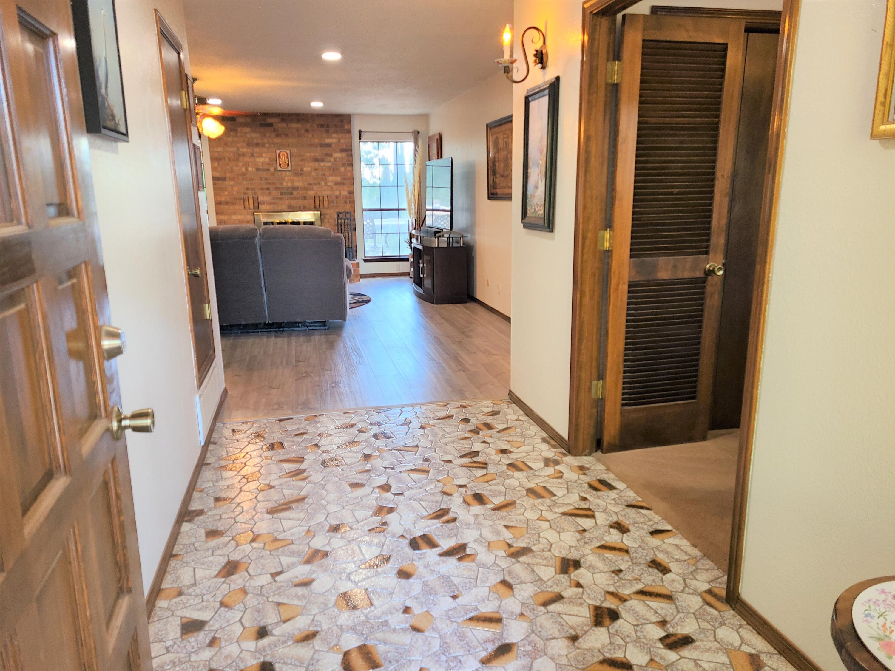 13108 Tierra Montanosa Drive NE