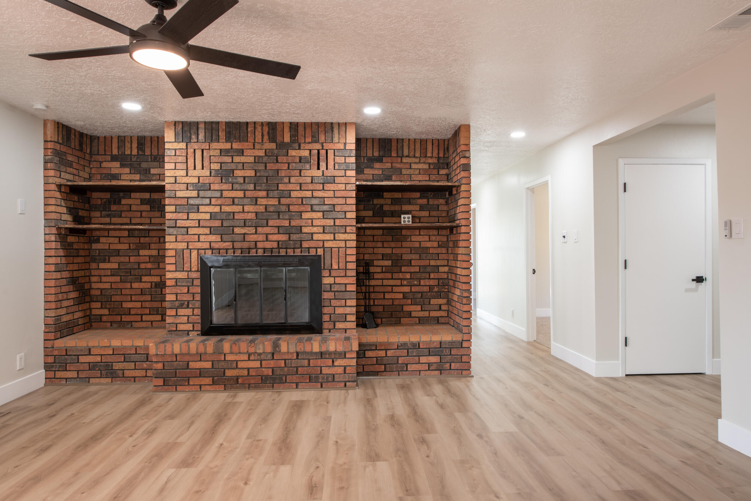 5207 FAIRFAX Drive NW